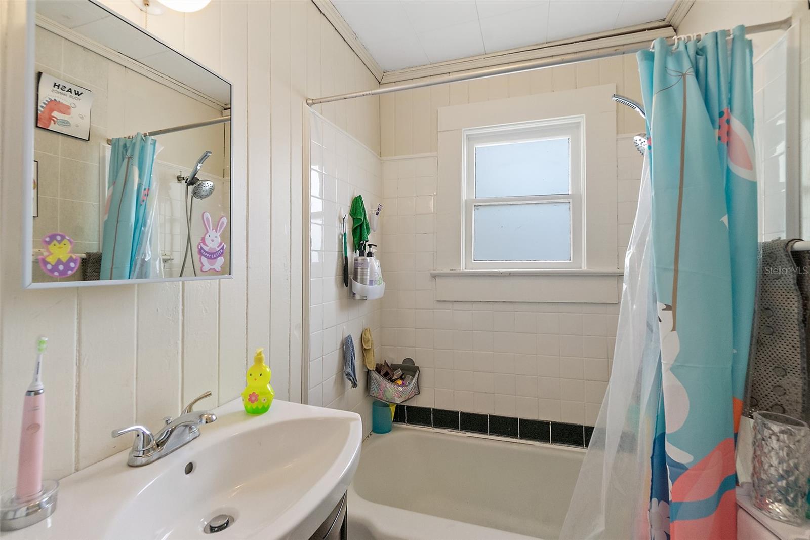 Image 13 of 29 For 228 Orange Street A