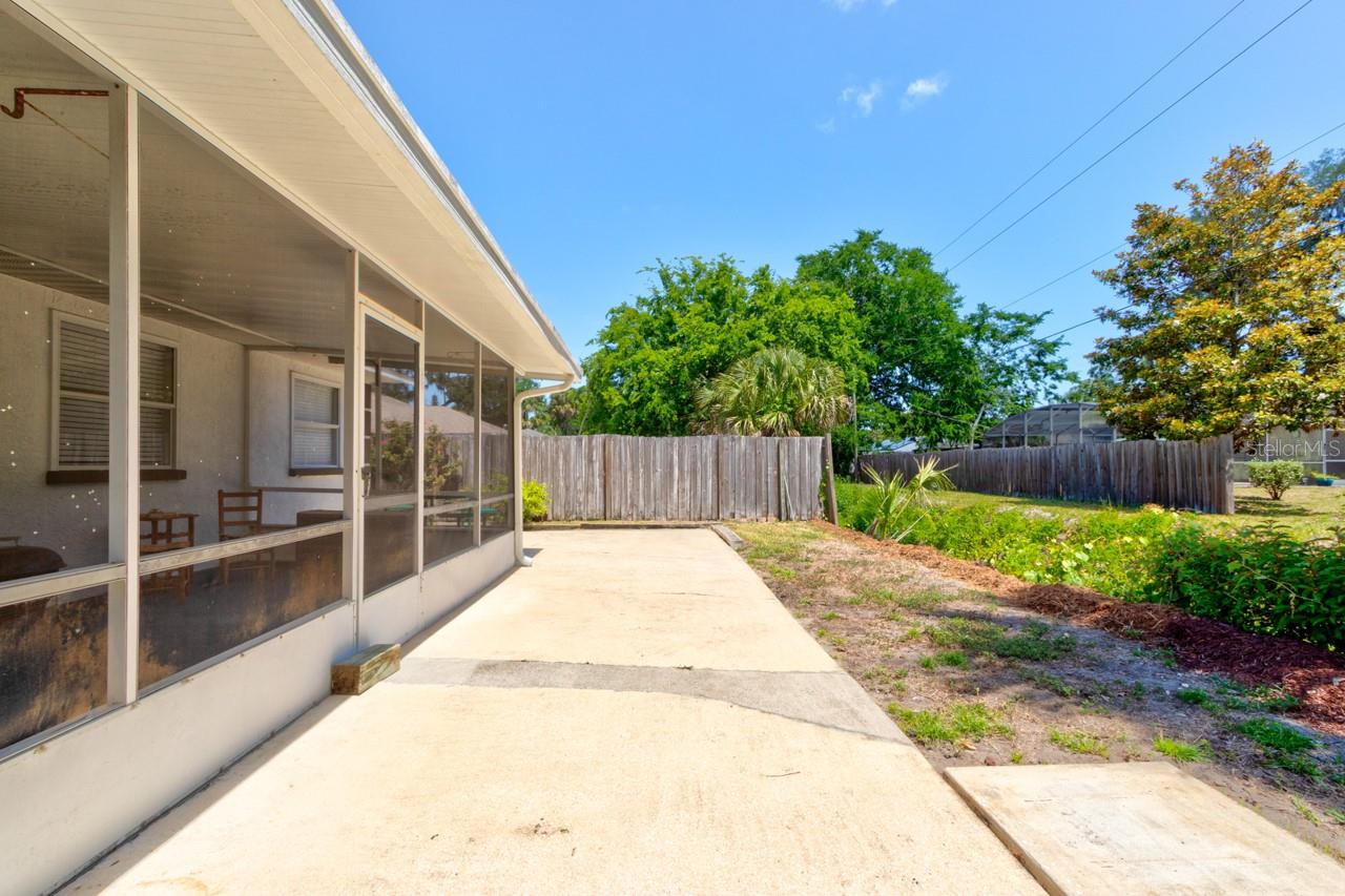 Image 23 of 25 For 3119 Mango Tree Drive