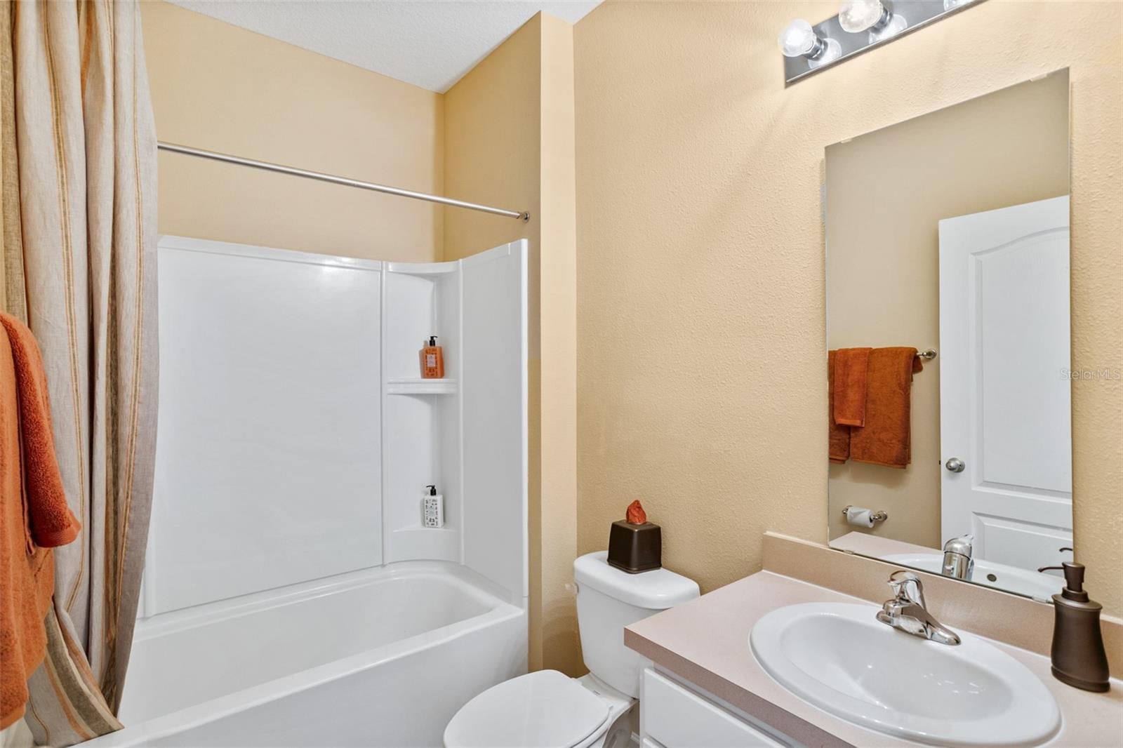 Image 14 of 41 For 64 Springwood Drive