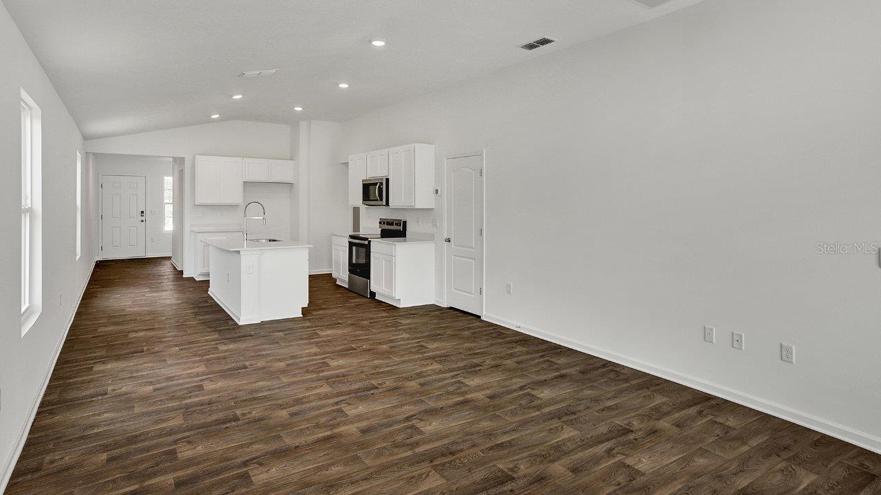 Image 10 of 37 For 815 Grand Reserve Drive