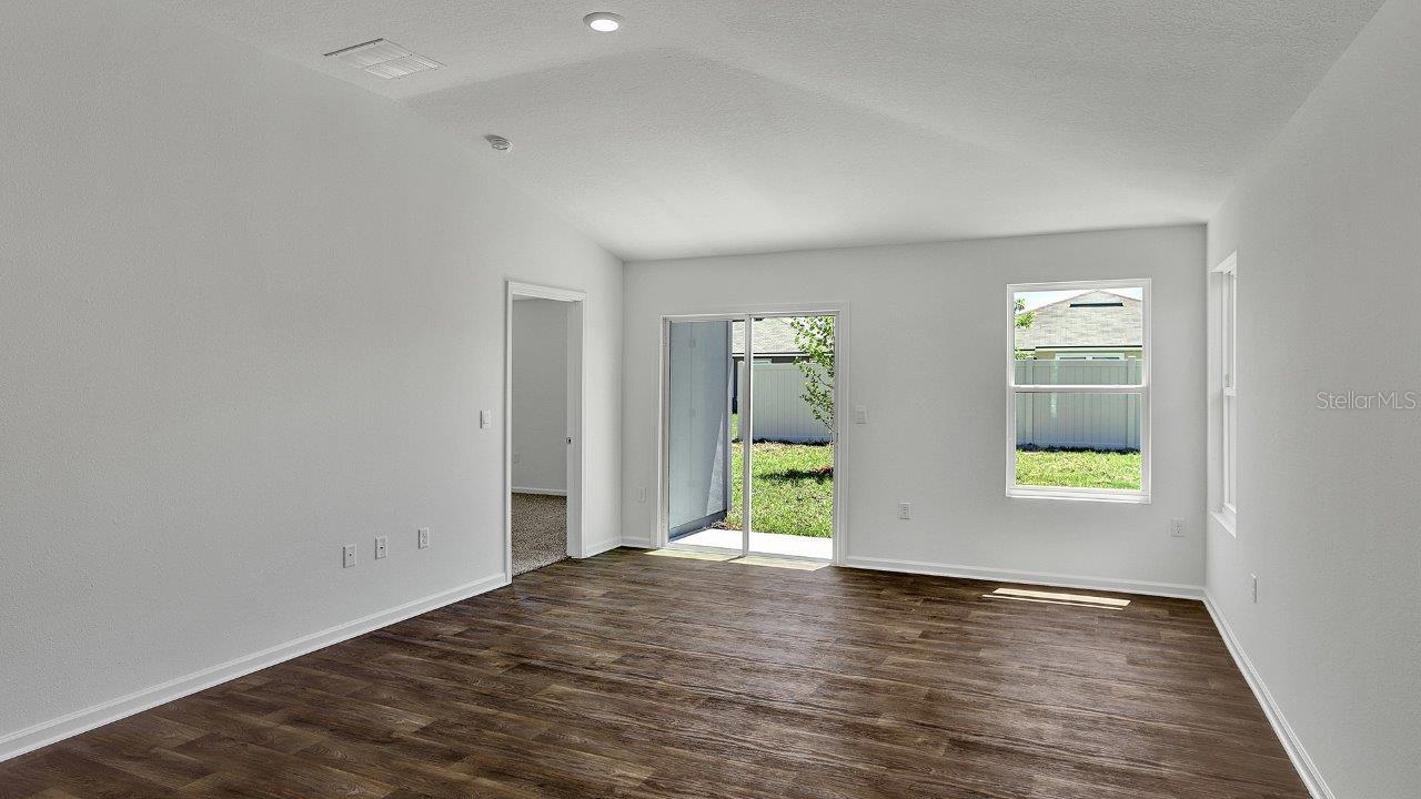 Image 8 of 37 For 815 Grand Reserve Drive