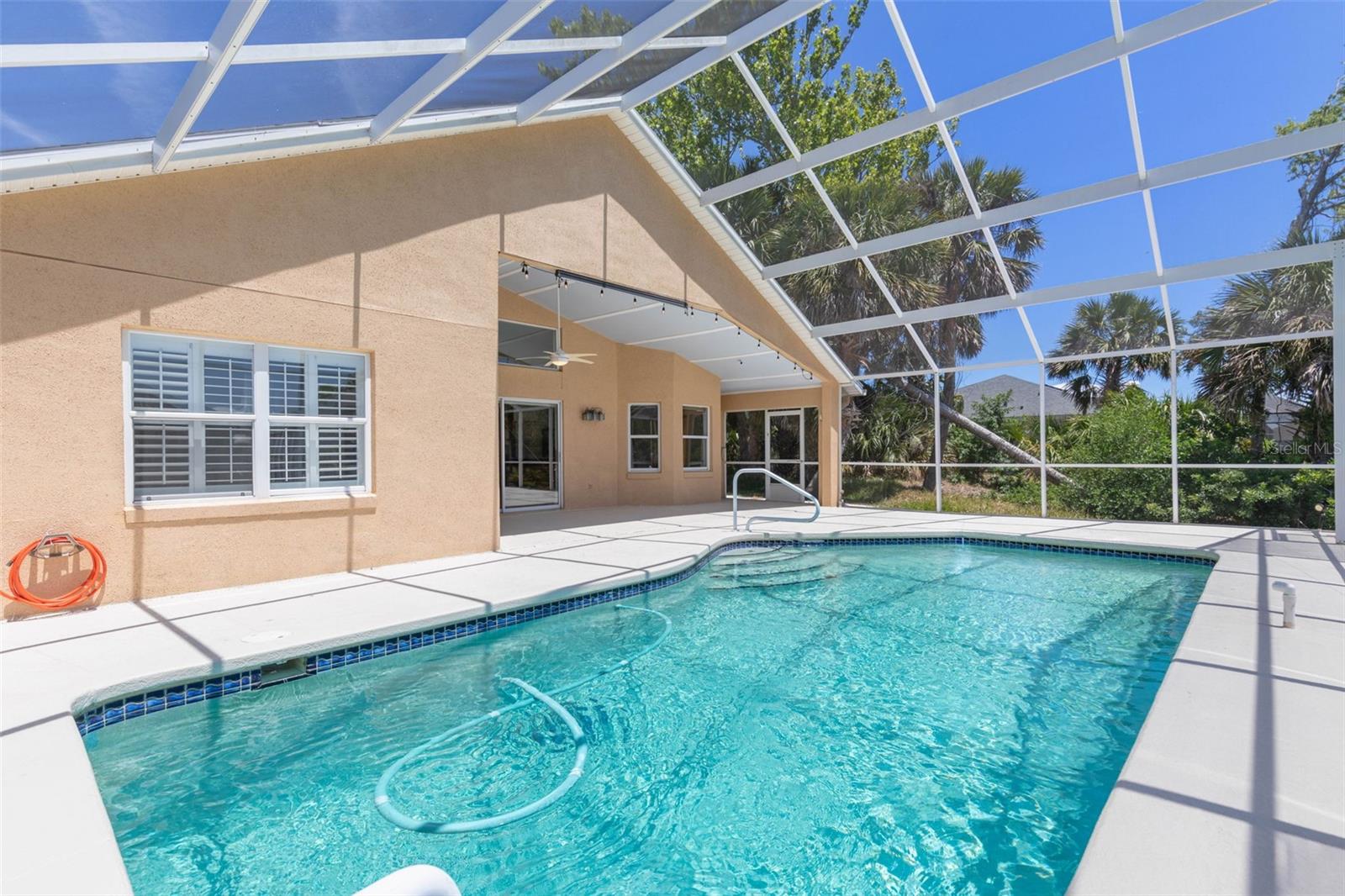Image 30 of 70 For 6 Crossleaf Court E