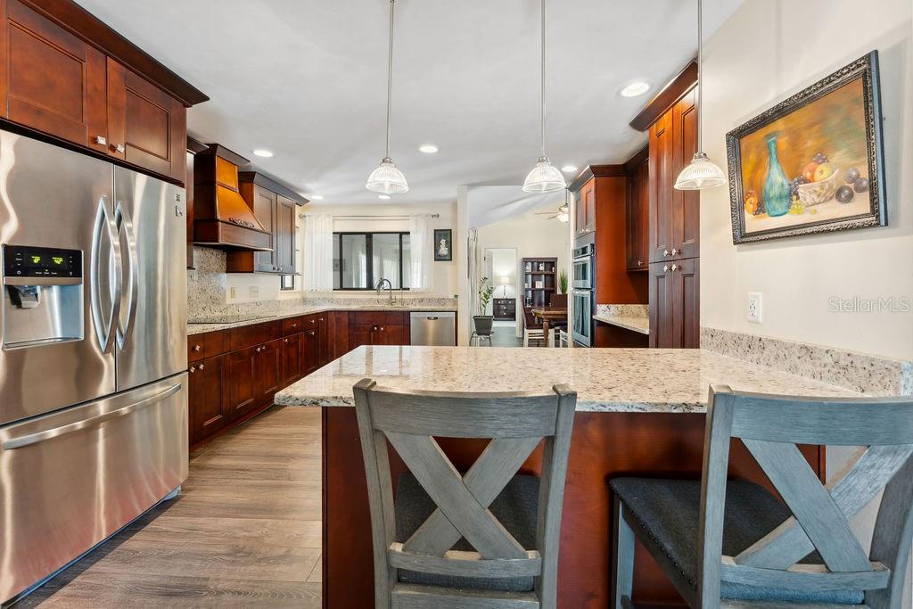 Image 3 of 40 For 25 Westlawn Place
