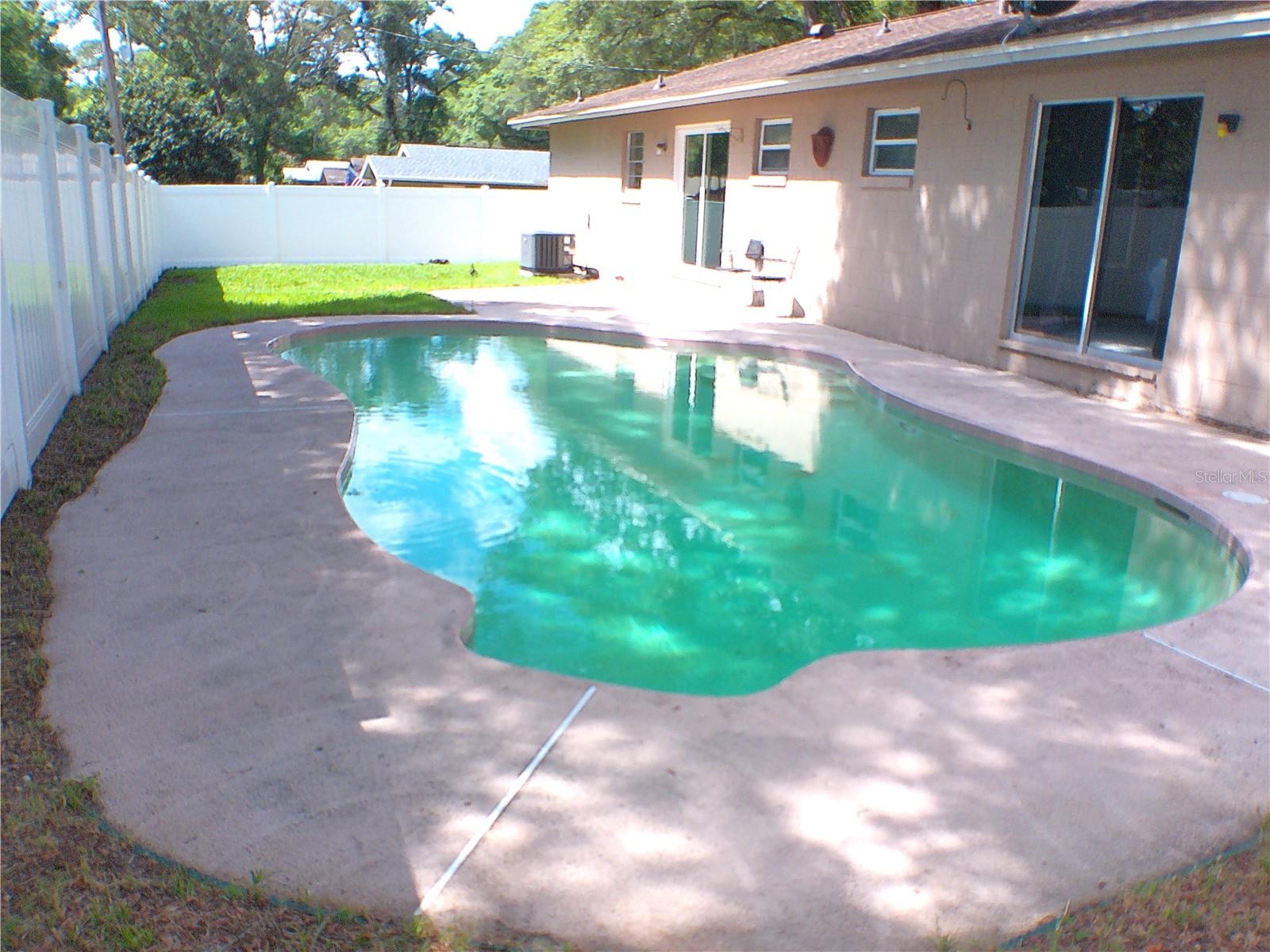 Image 3 of 23 For 601 Tall Pine Terrace
