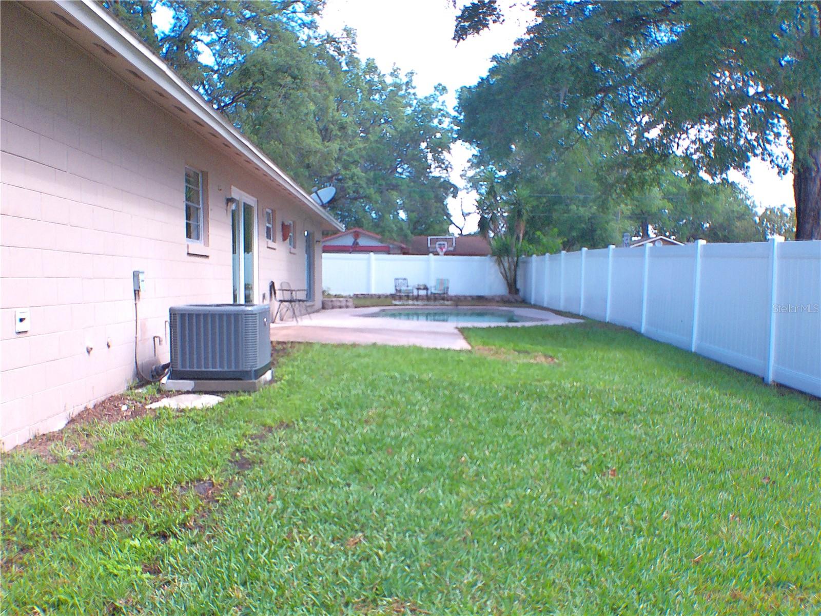 Image 4 of 23 For 601 Tall Pine Terrace