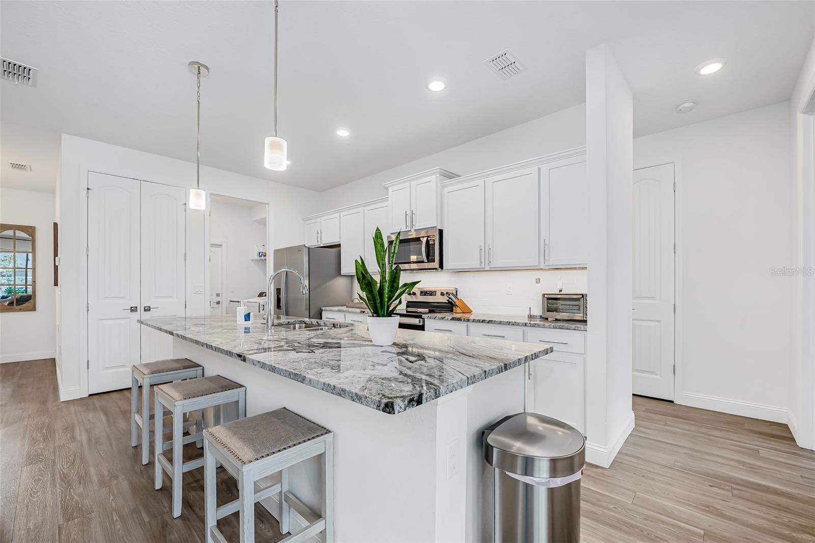 Image 11 of 50 For 21 Frenora Lane