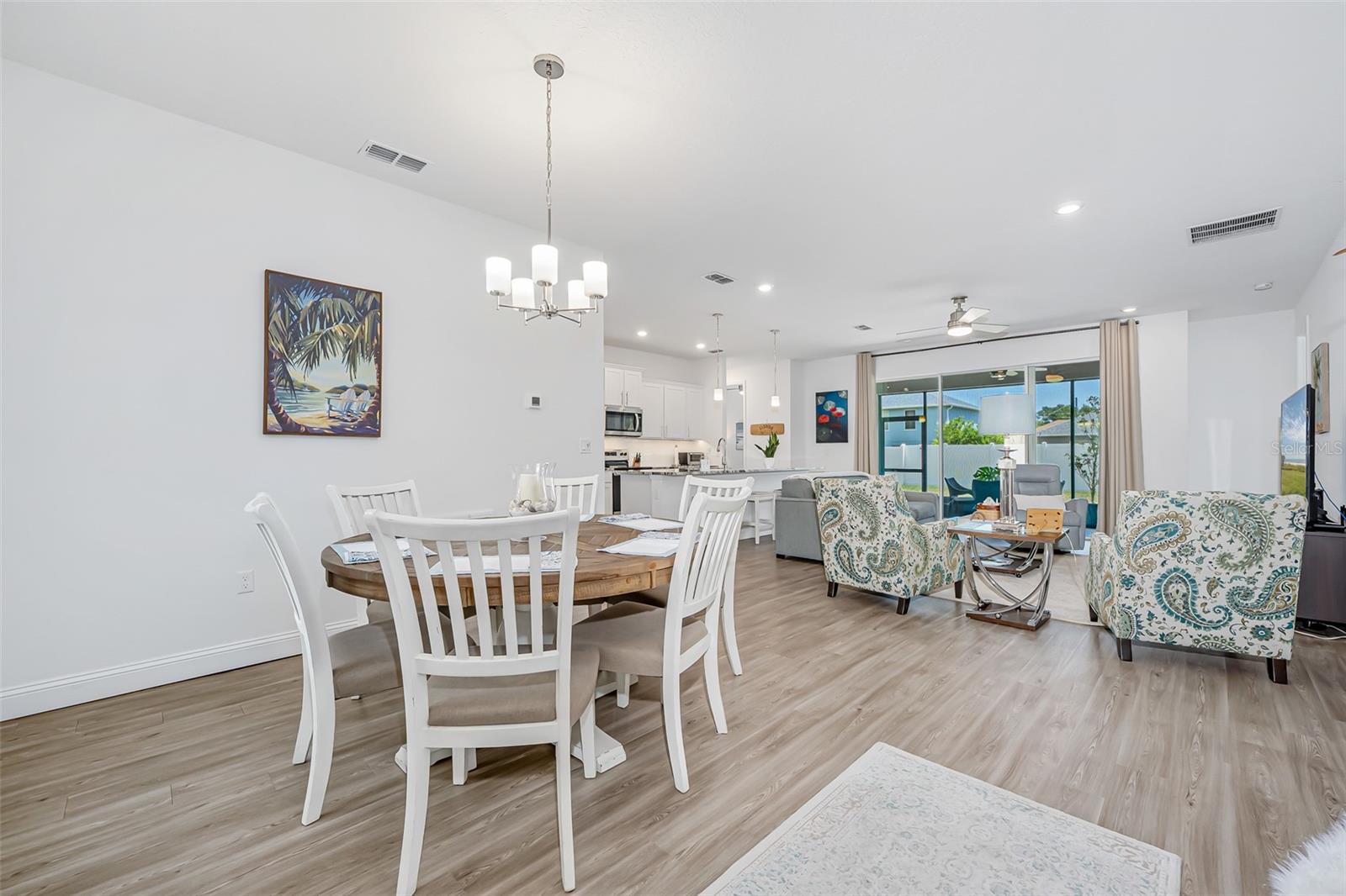 Image 4 of 50 For 21 Frenora Lane