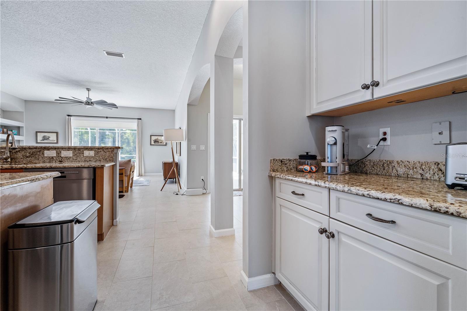 Image 10 of 43 For 348 Palmas Circle