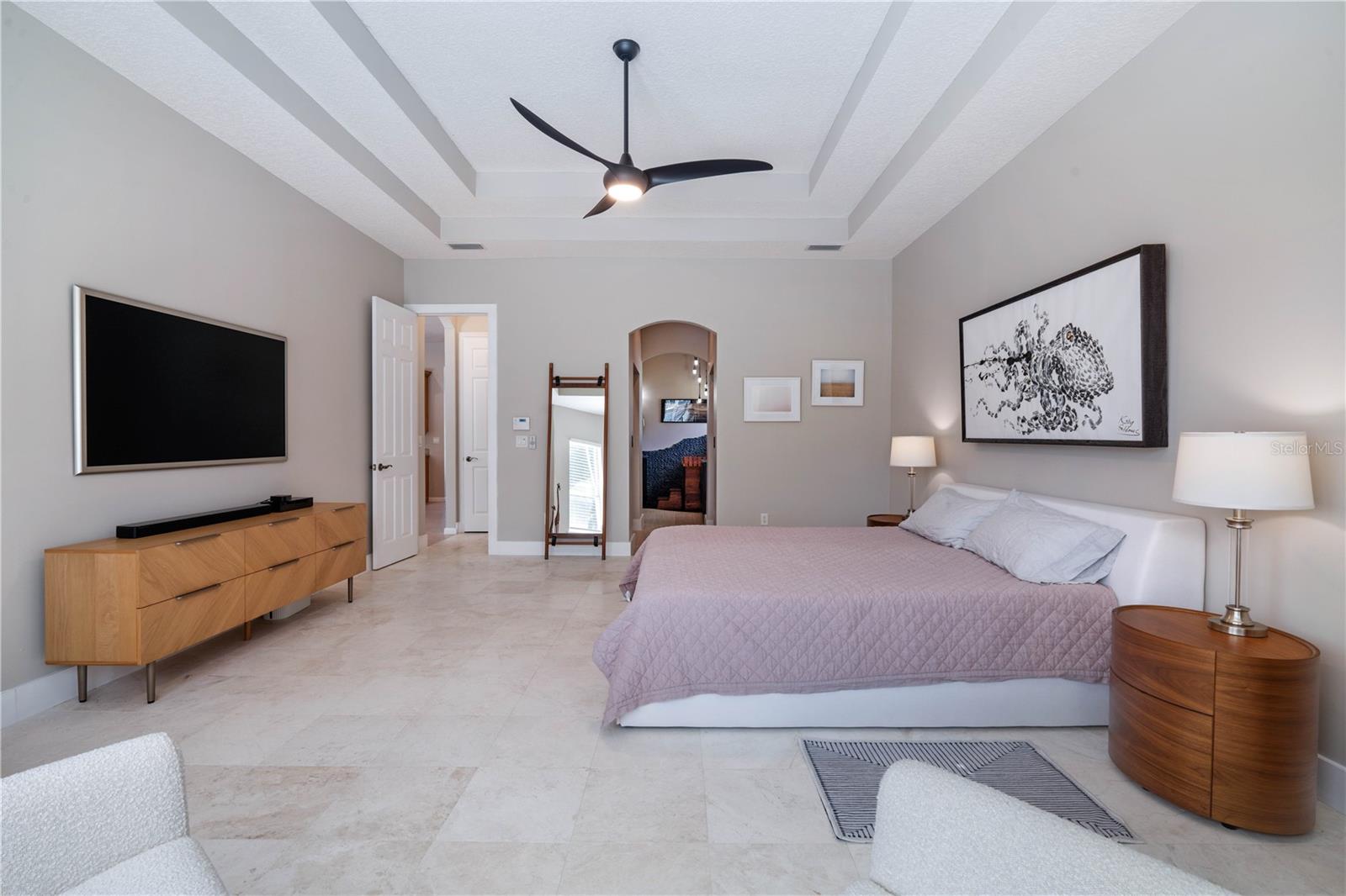 Image 20 of 43 For 348 Palmas Circle