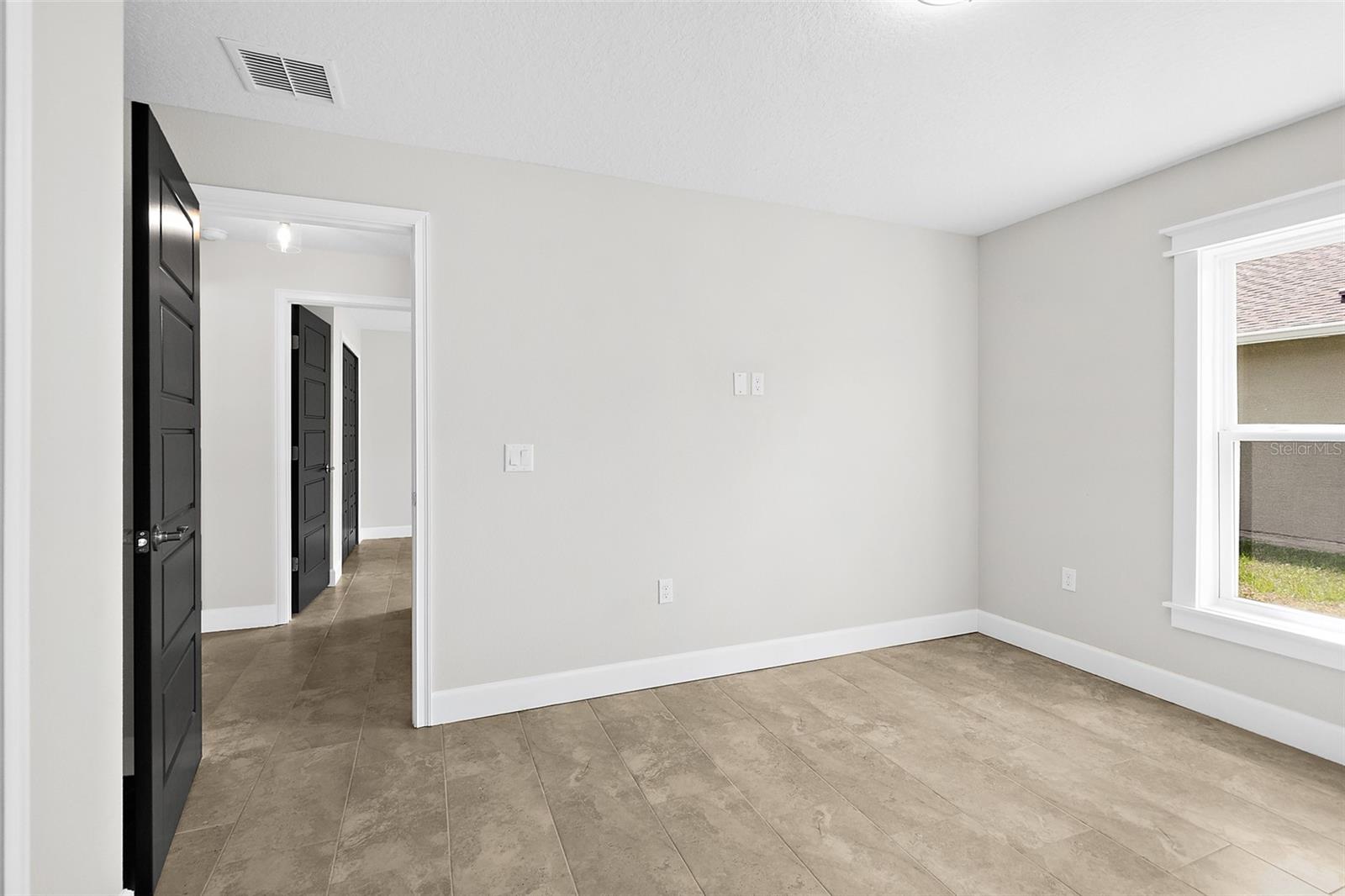 Image 21 of 26 For 86 Laramie Drive B