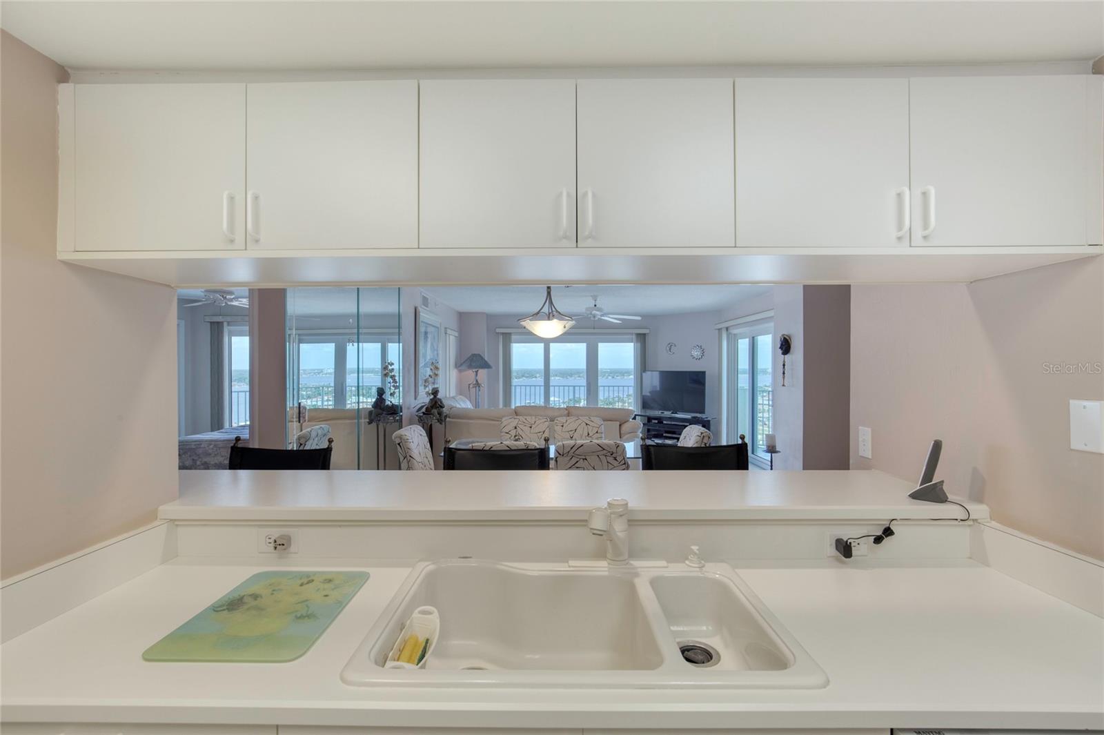 Image 12 of 81 For 2937 Atlantic Avenue 2001