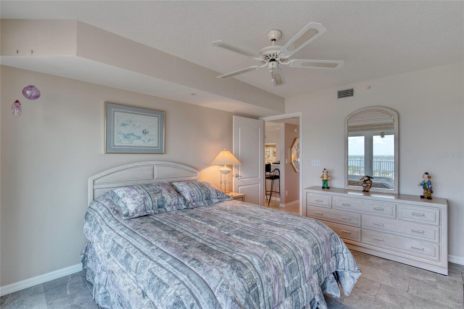 Image 34 of 81 For 2937 Atlantic Avenue 2001
