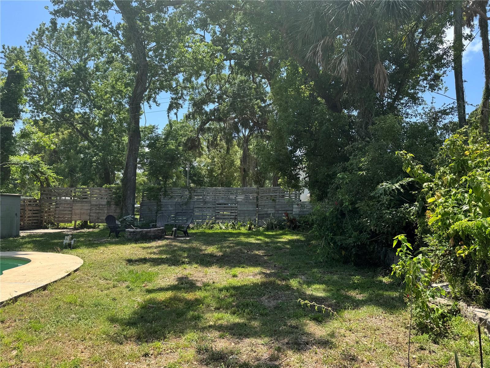 Image 8 of 15 For 127 Mason Park Drive