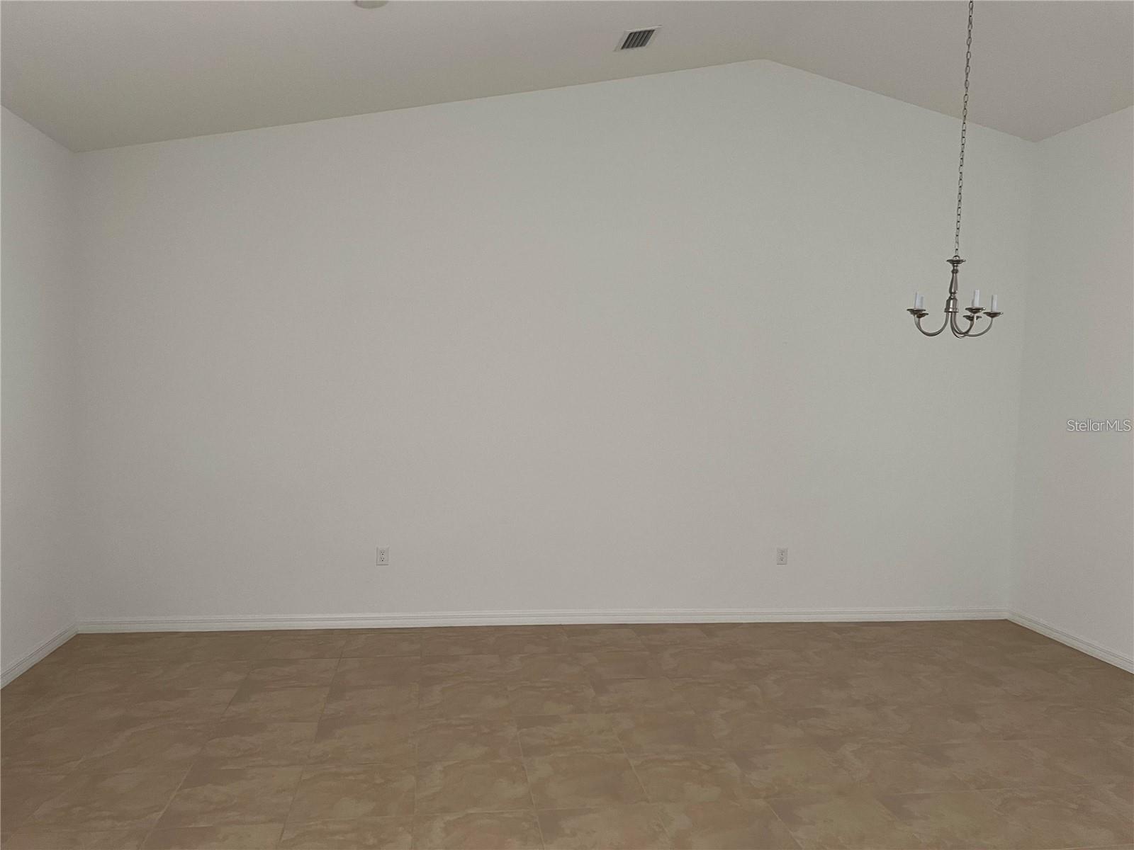 Image 7 of 9 For 39 Pritchard Drive A