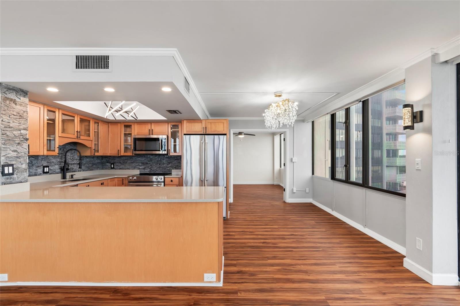 Image 31 of 61 For 3580 Ocean Shore Boulevard 505