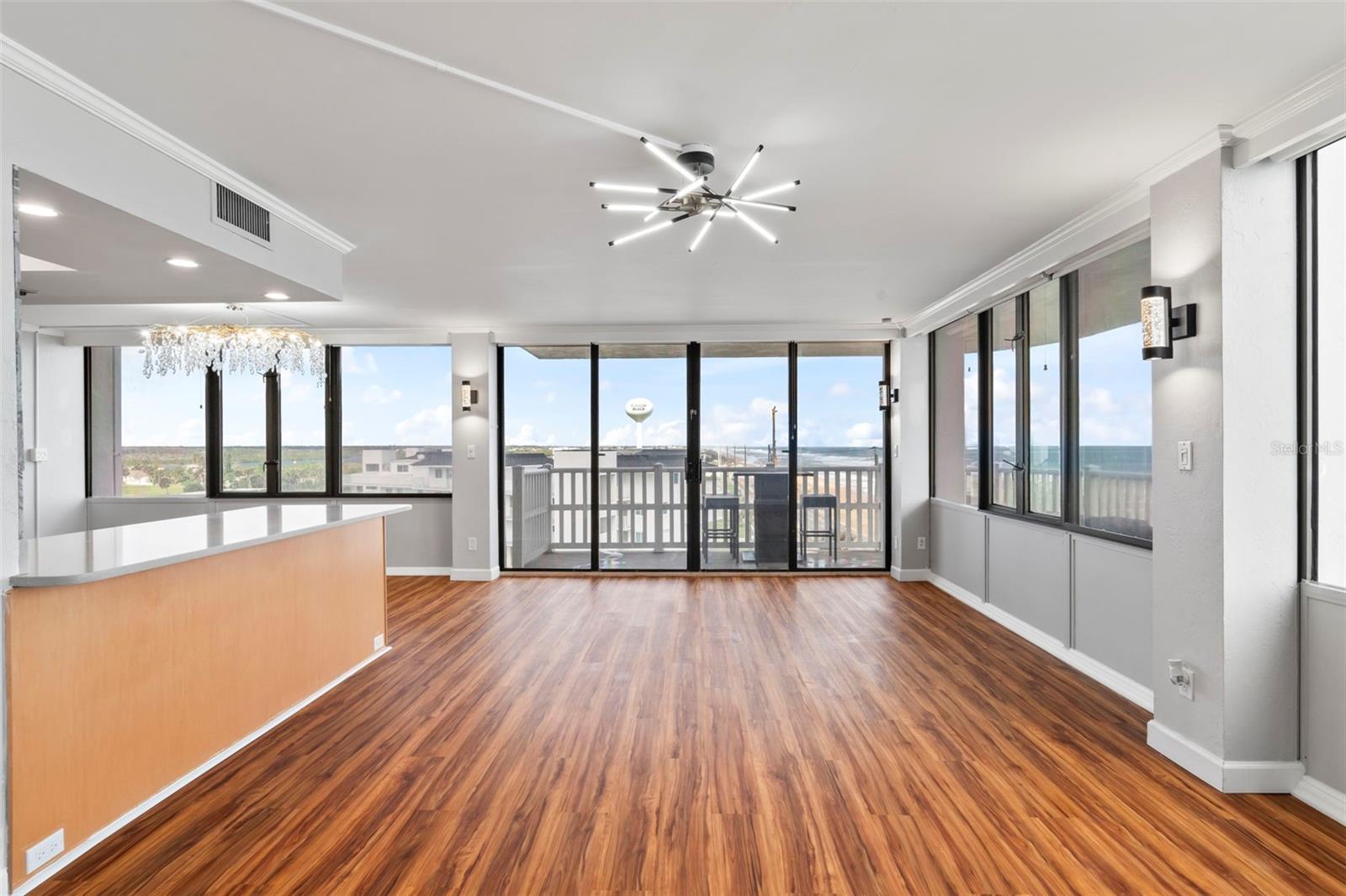 Image 33 of 61 For 3580 Ocean Shore Boulevard 505