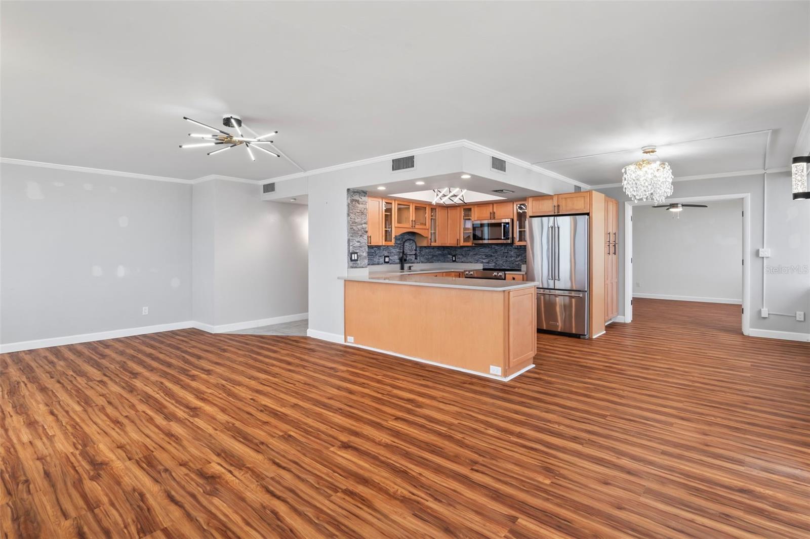 Image 34 of 61 For 3580 Ocean Shore Boulevard 505