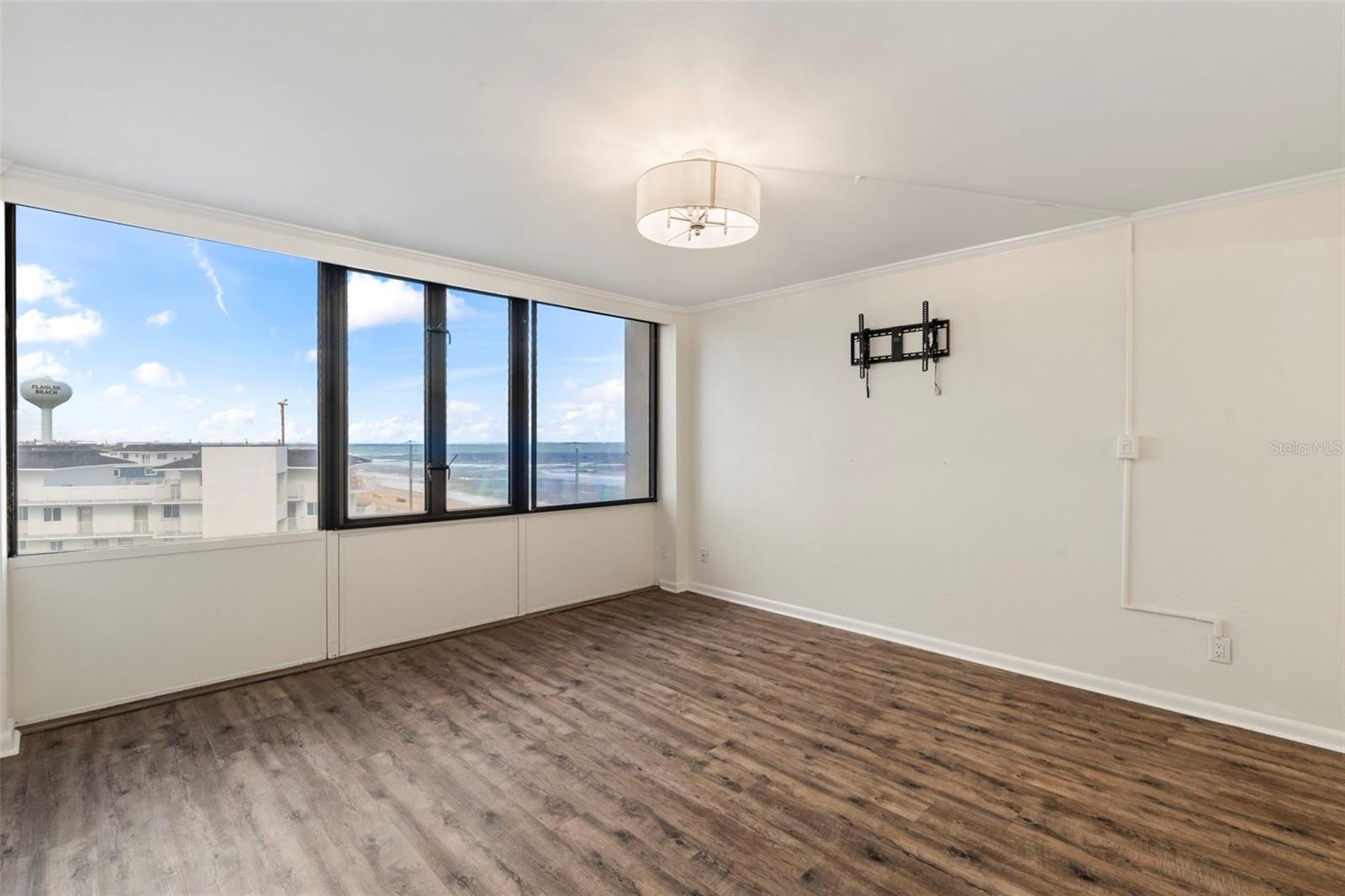 Image 49 of 61 For 3580 Ocean Shore Boulevard 505