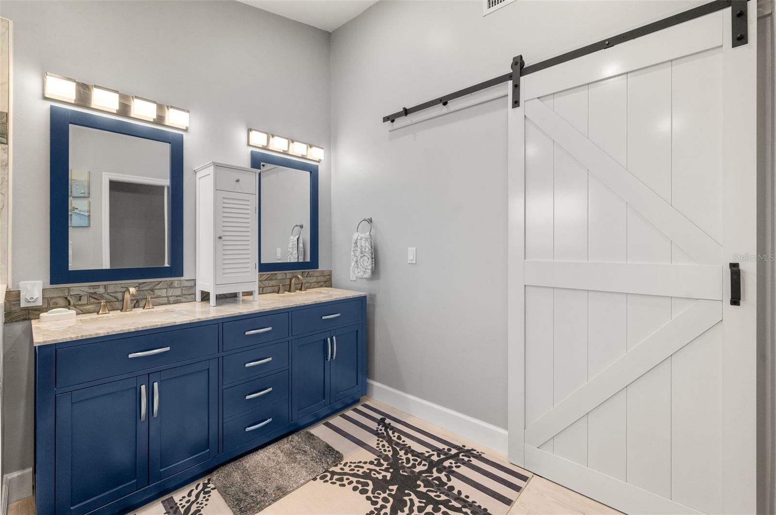 Image 30 of 92 For 22 San Carlos Drive