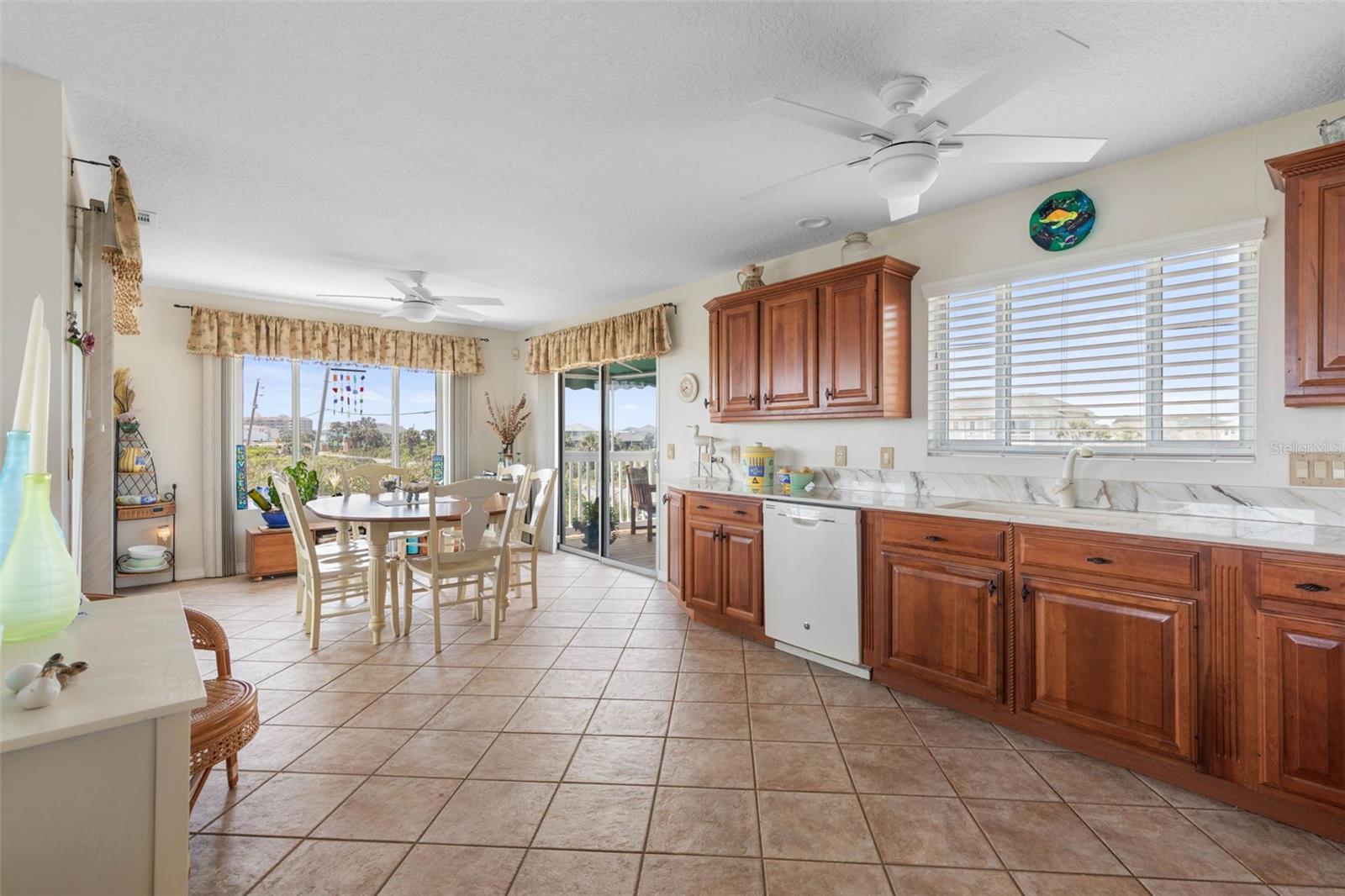 Image 20 of 52 For 6973 Oceanshore Boulevard