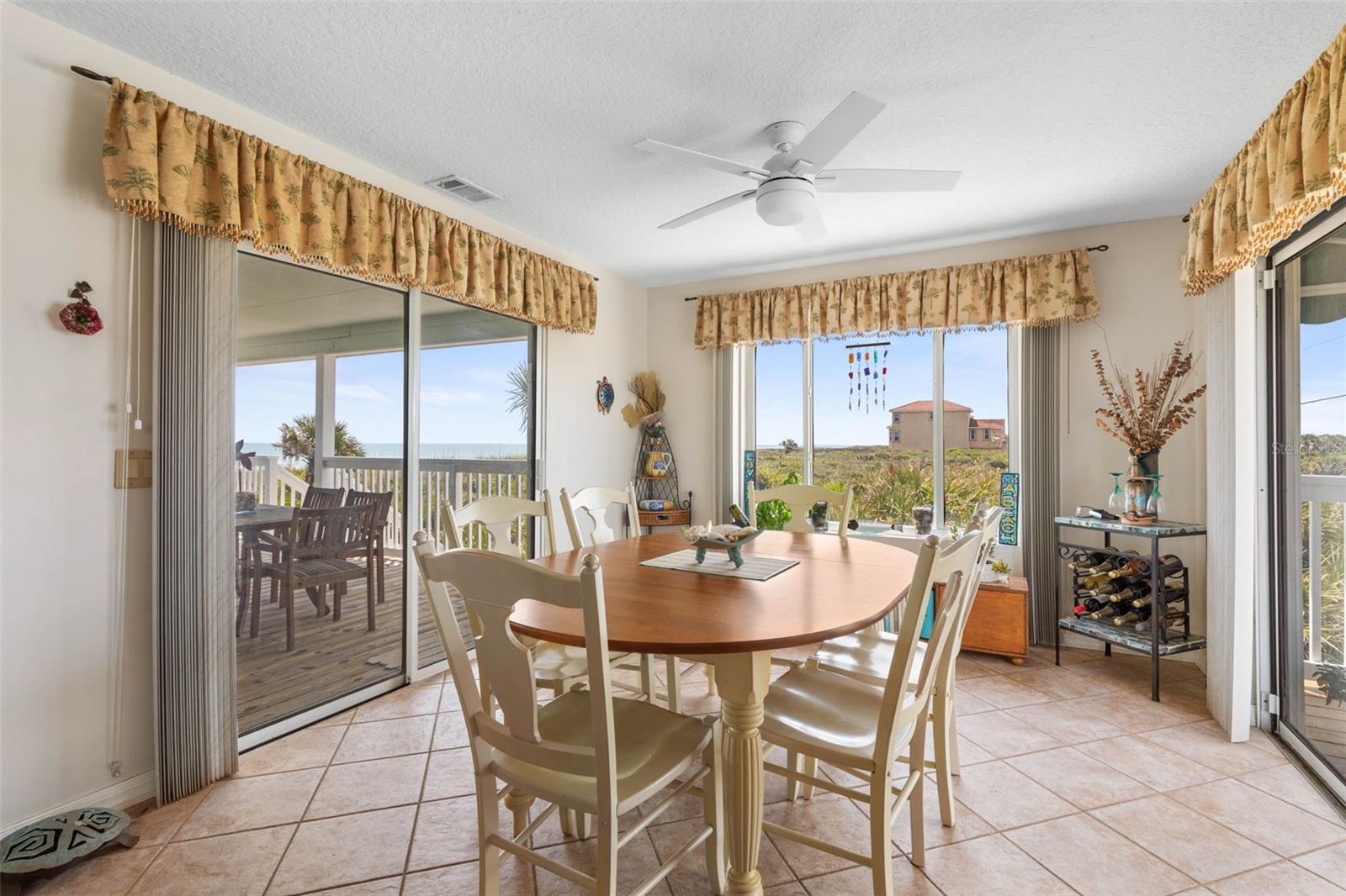 Image 22 of 52 For 6973 Oceanshore Boulevard