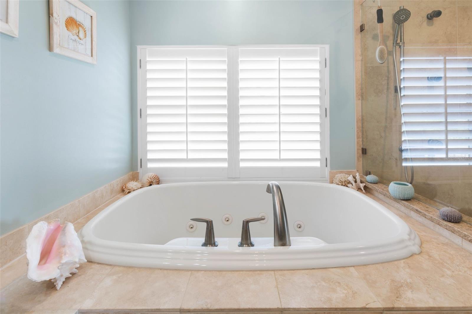 Image 29 of 52 For 6973 Oceanshore Boulevard