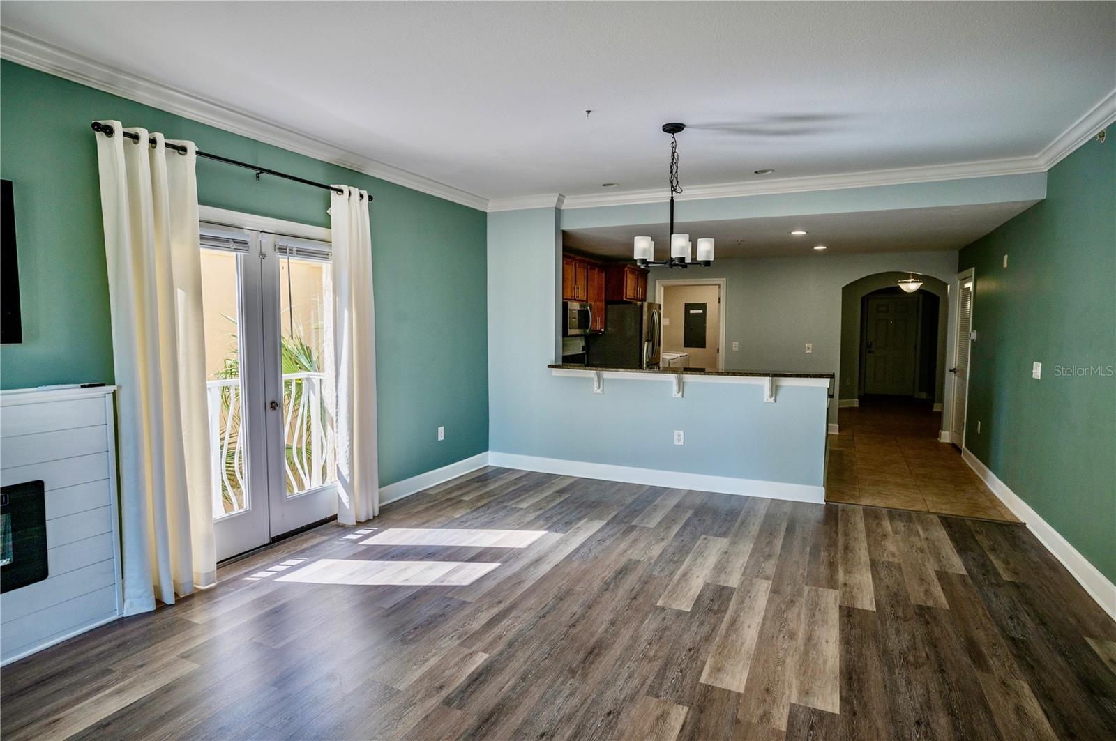 Image 6 of 28 For 200 Bella Harbor Court 109