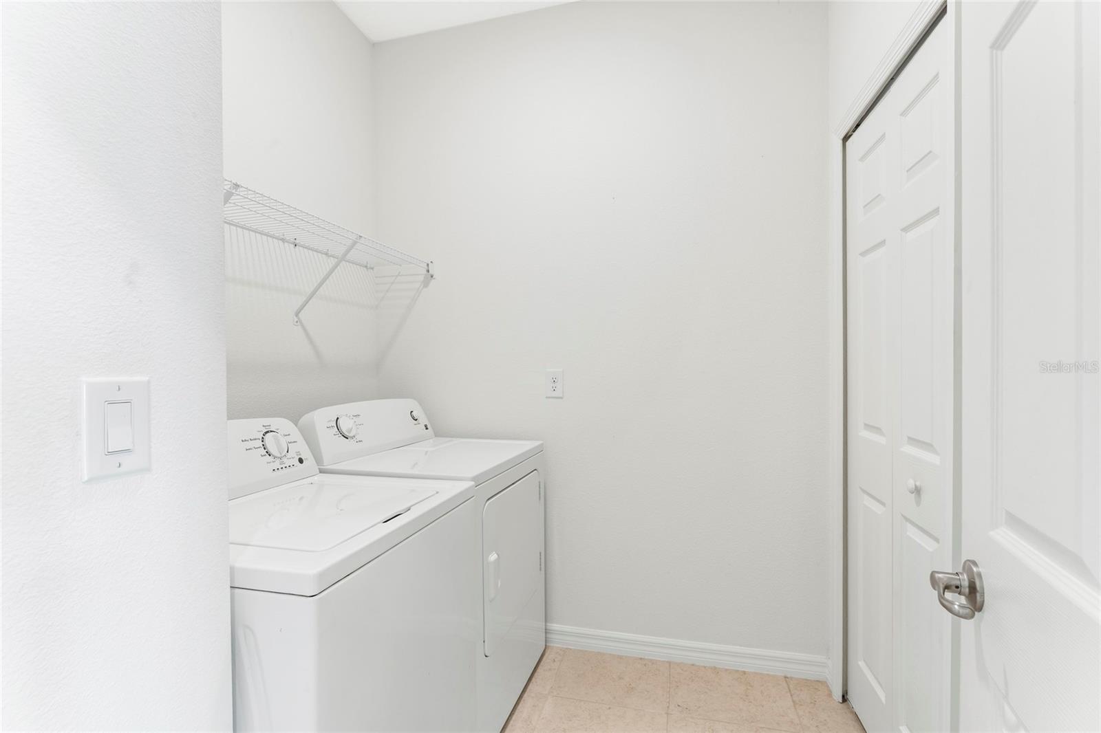 Image 23 of 26 For 3 Oakleaf Way