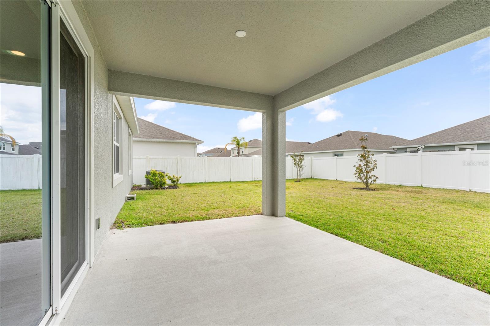 Image 24 of 26 For 3 Oakleaf Way