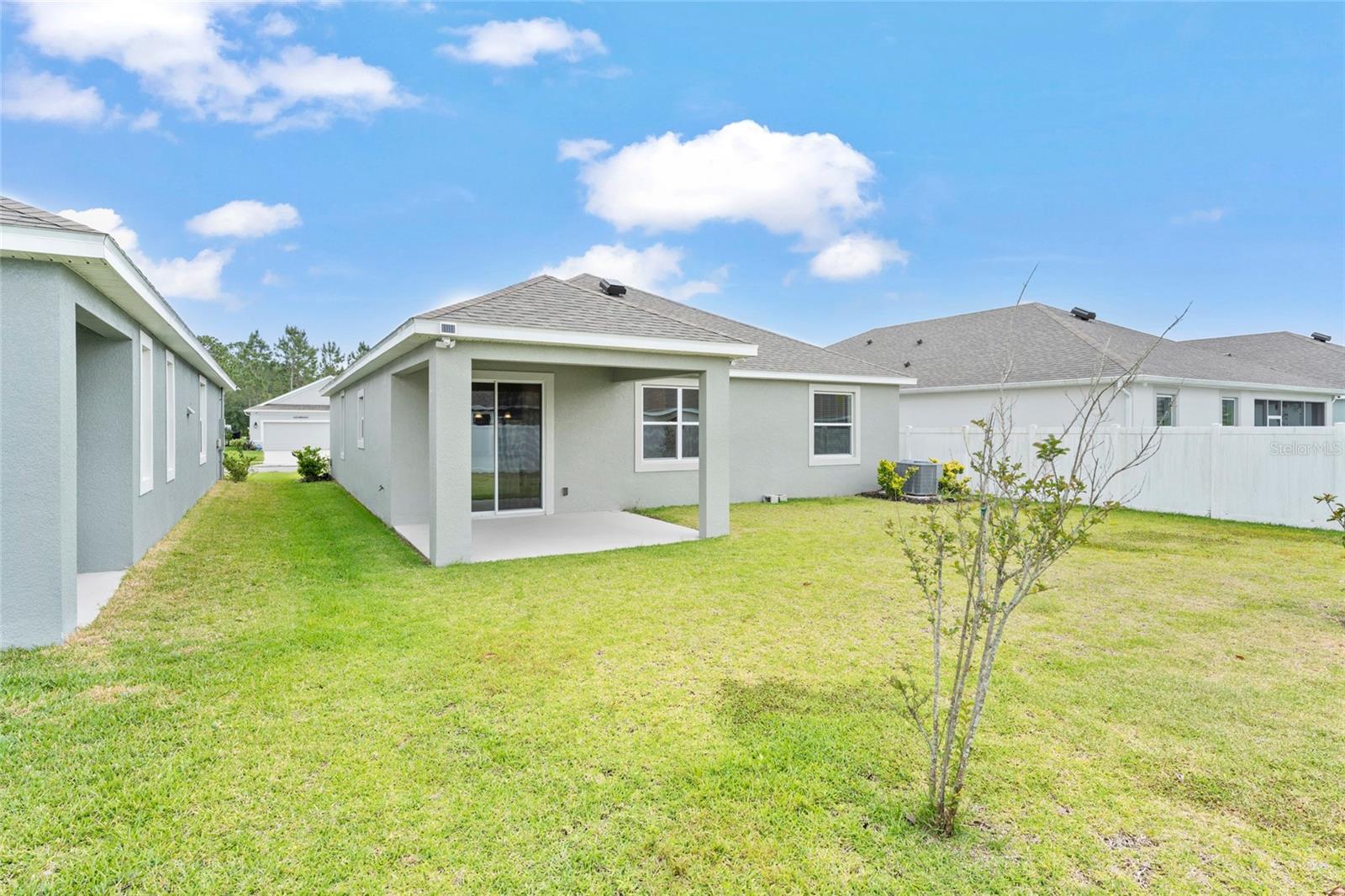 Image 25 of 26 For 3 Oakleaf Way