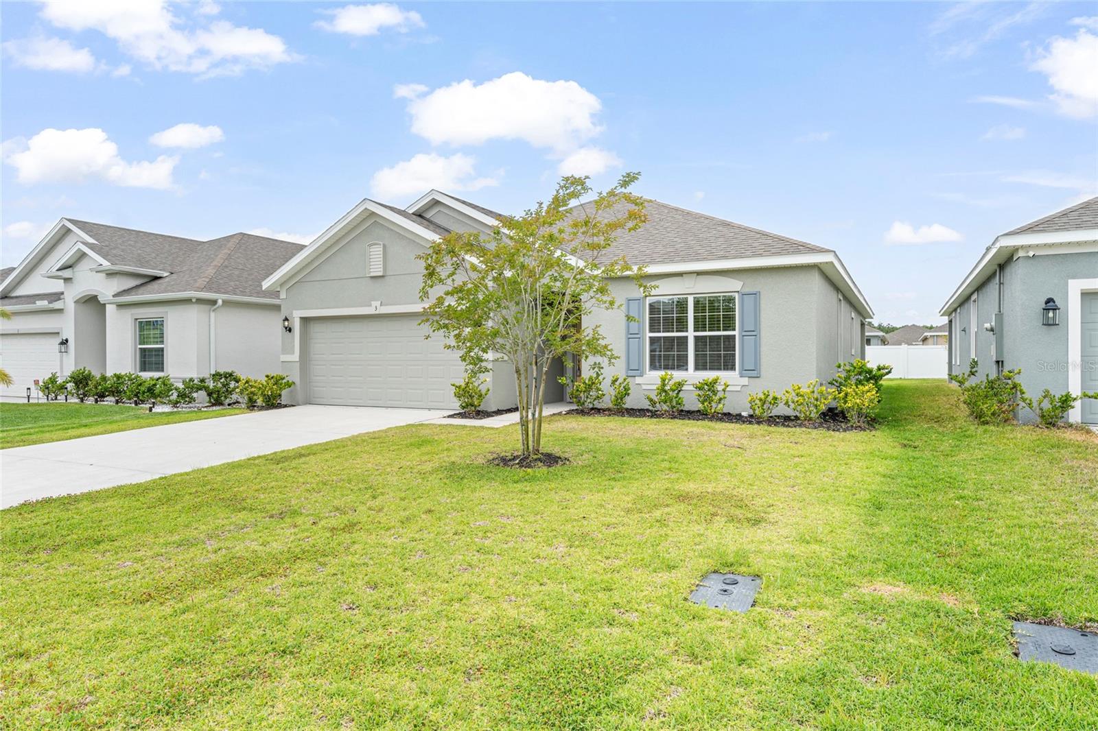 Image 3 of 26 For 3 Oakleaf Way