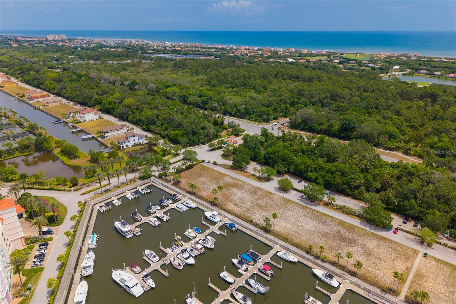Image 21 of 54 For 106 Harbor Village Point S