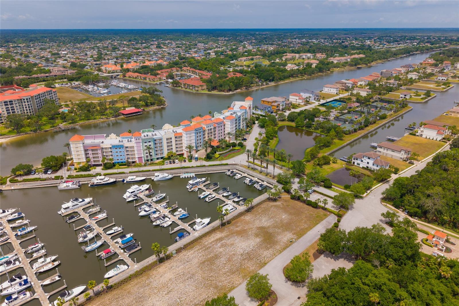 Image 24 of 54 For 106 Harbor Village Point S