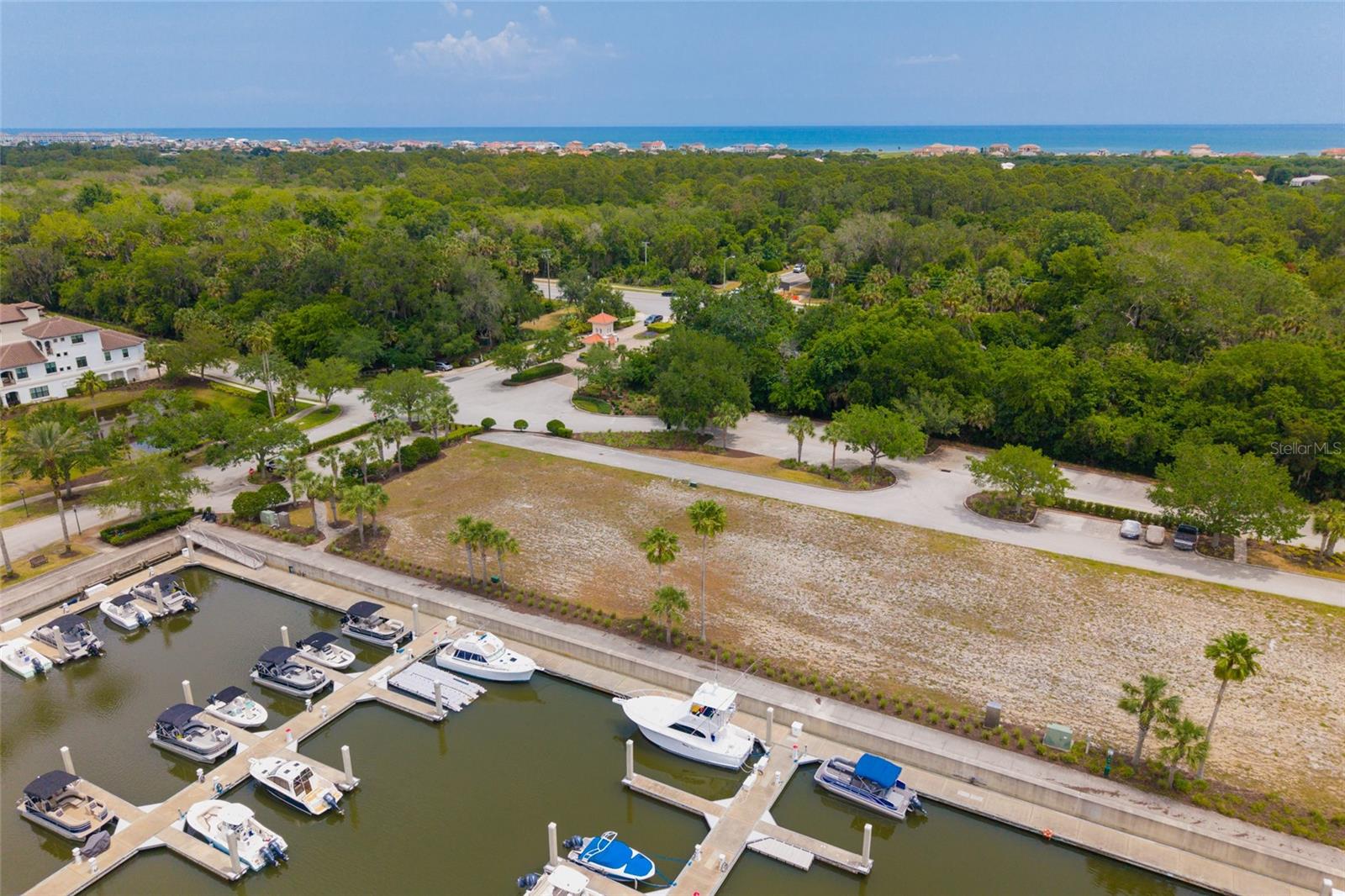 Image 32 of 54 For 106 Harbor Village Point S
