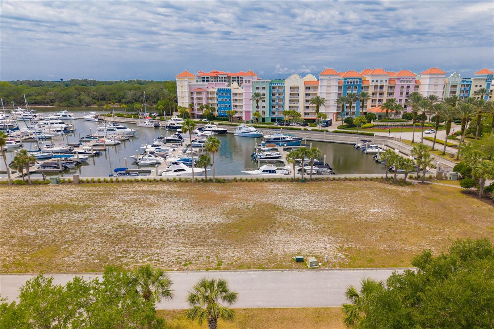 Image 35 of 54 For 106 Harbor Village Point S