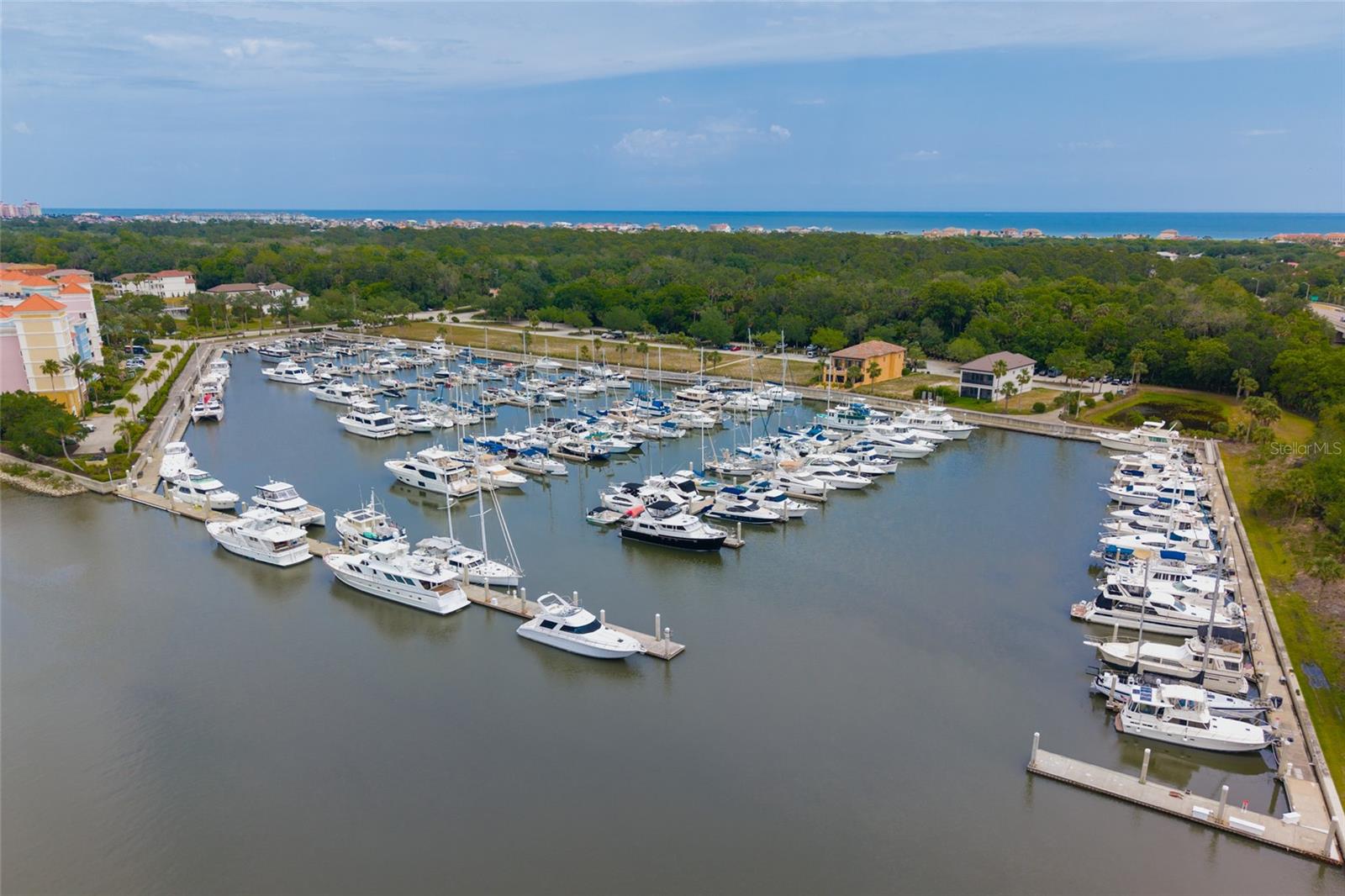Image 37 of 54 For 106 Harbor Village Point S