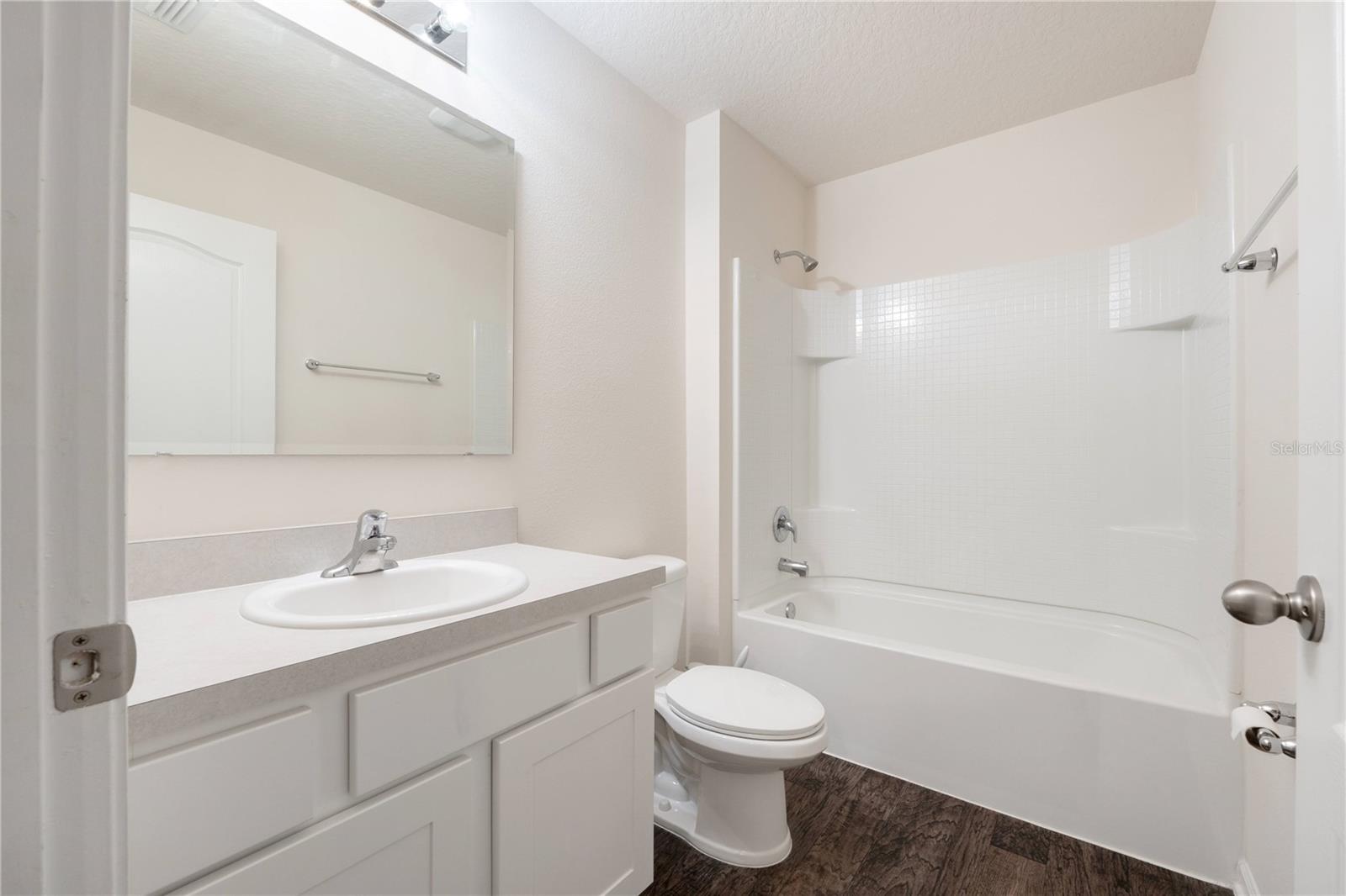 Image 22 of 43 For 669 Grand Reserve Drive