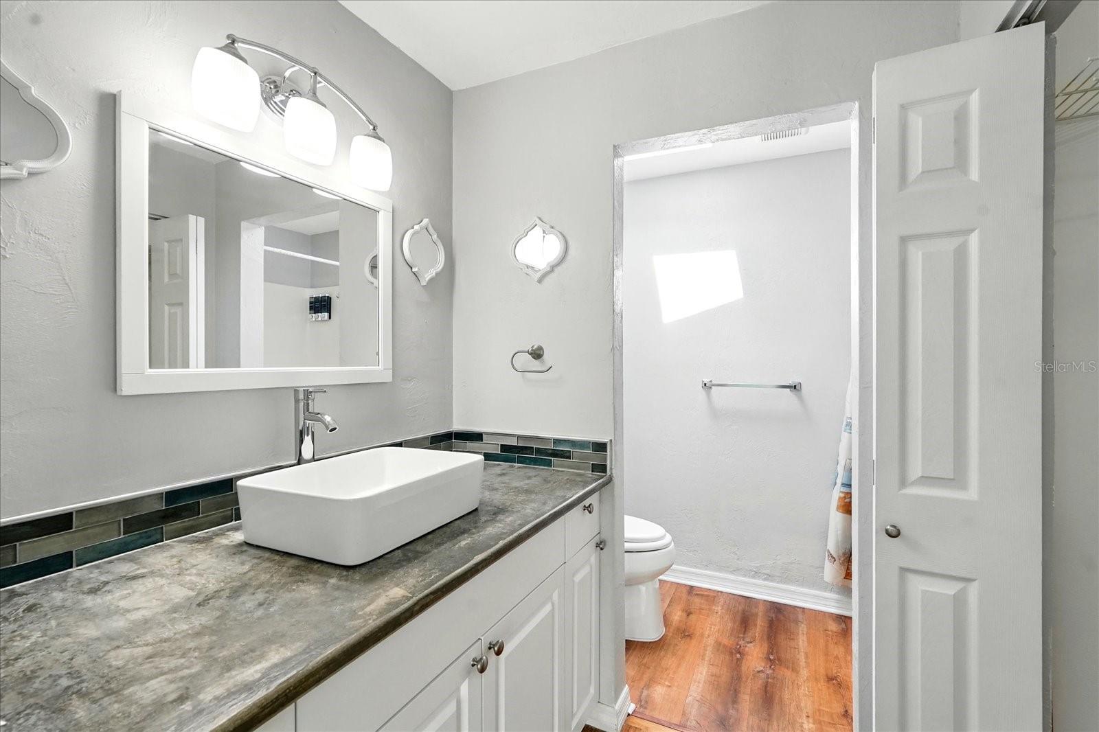 Image 18 of 33 For 120 Oak Lane