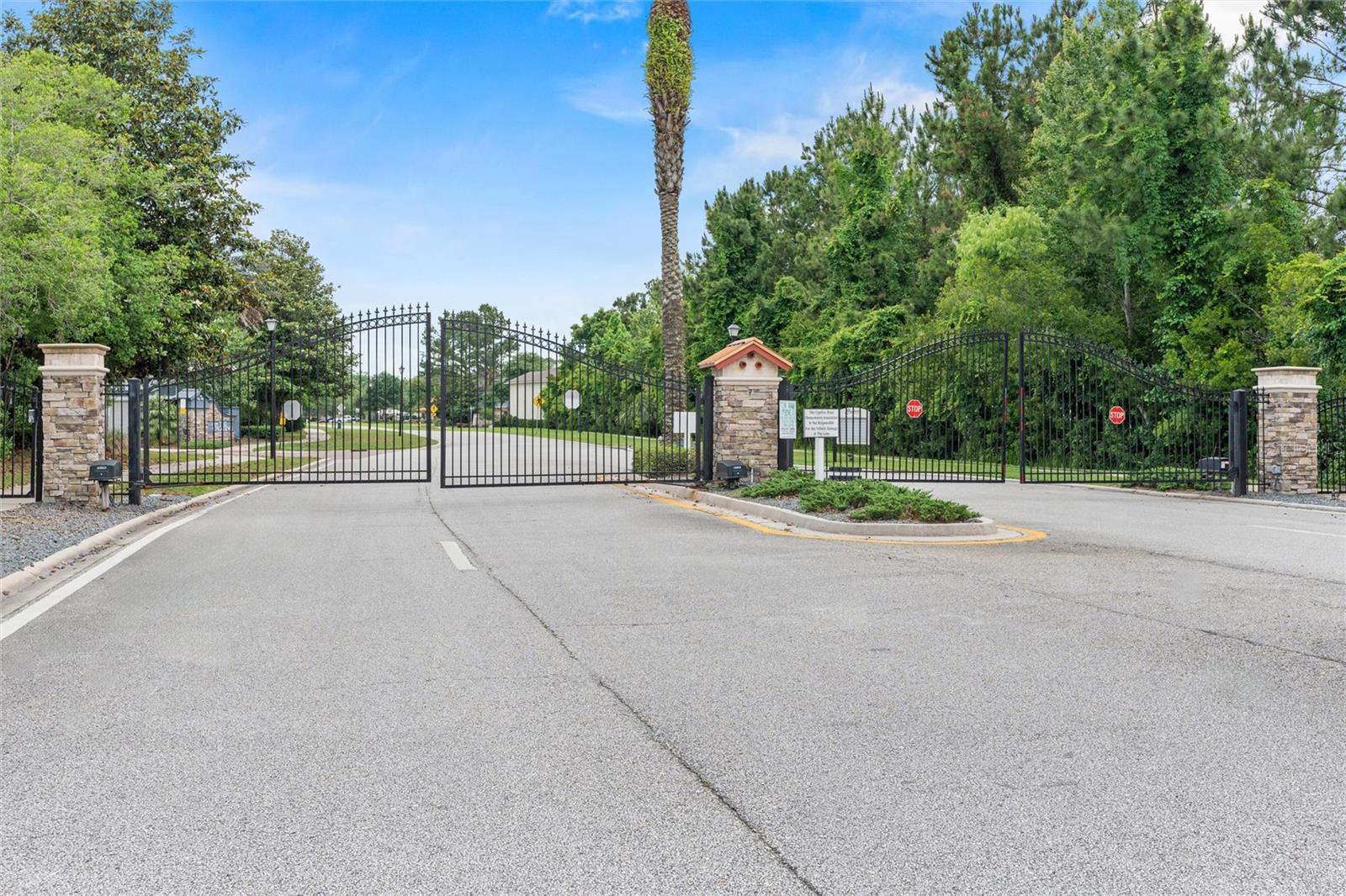 Image 20 of 28 For 810 Black Cherry Drive S