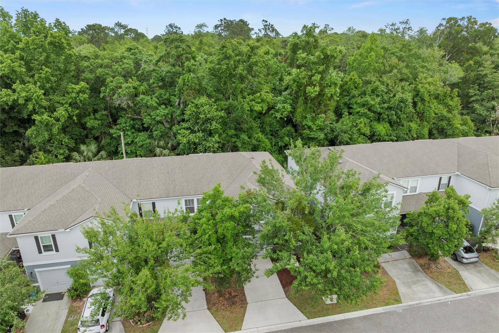 Image 21 of 28 For 810 Black Cherry Drive S
