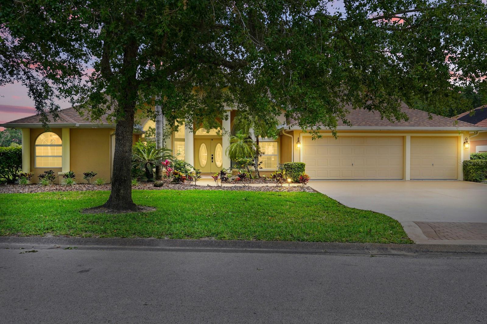 Image 49 of 49 For 47 Old Oak Drive S