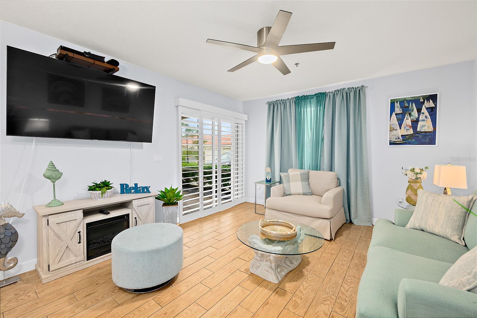 Image 21 of 45 For 300 Marina Bay Drive 106