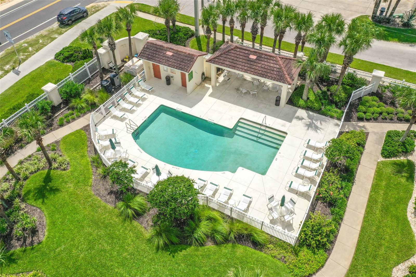 Image 4 of 45 For 300 Marina Bay Drive 106