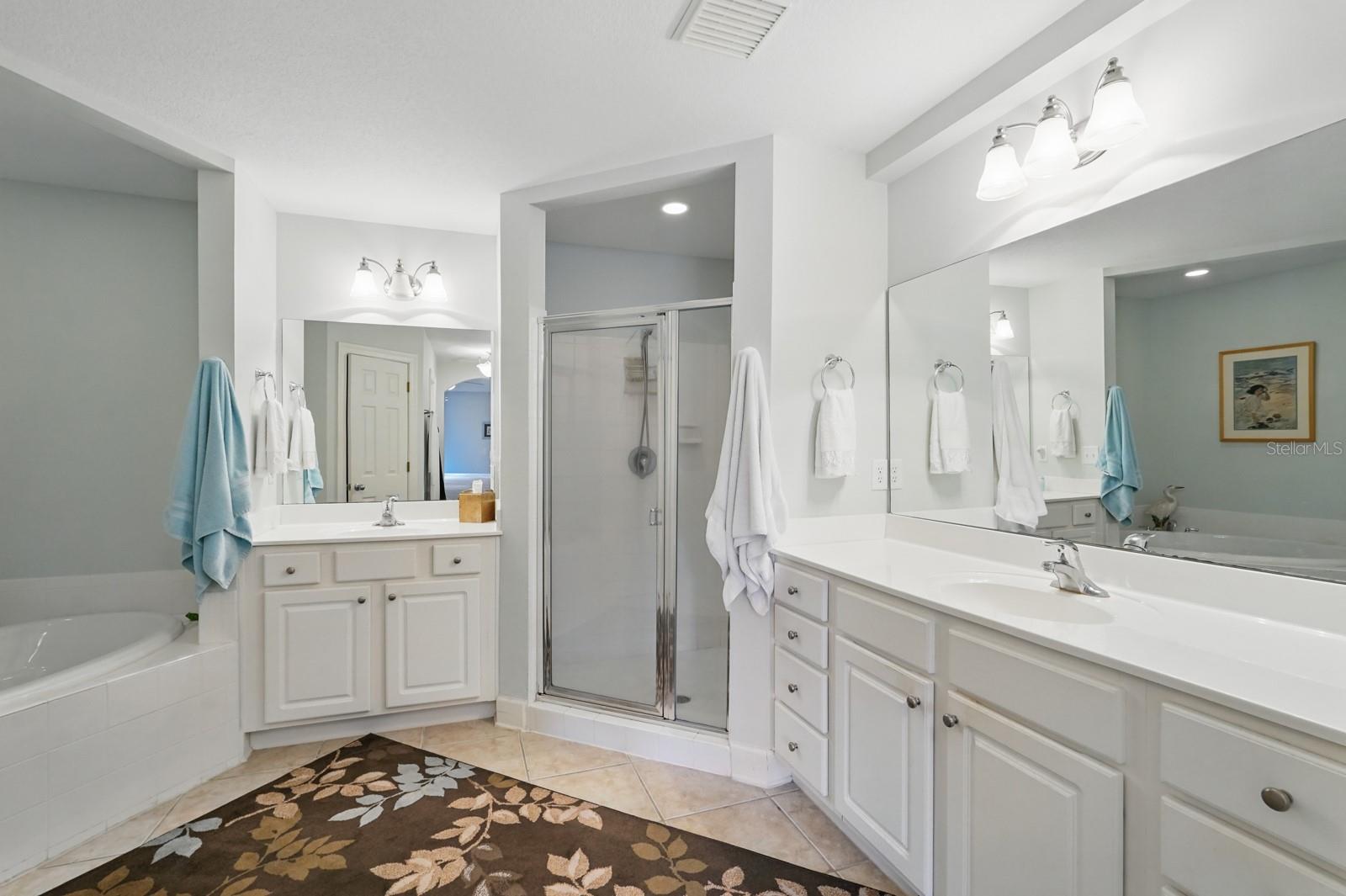 Image 24 of 41 For 200 Bella Harbor Court 105