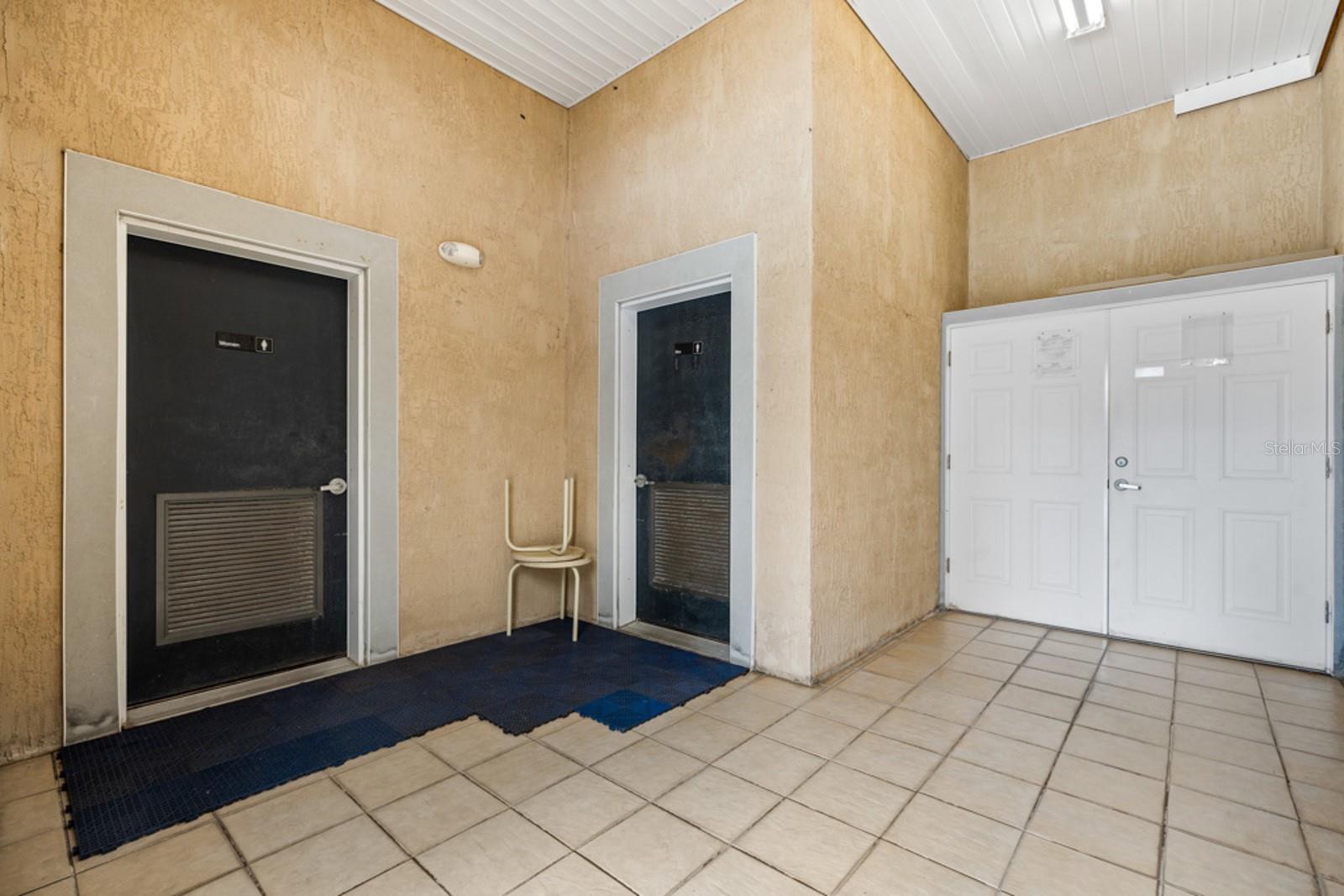 Image 36 of 41 For 200 Bella Harbor Court 105