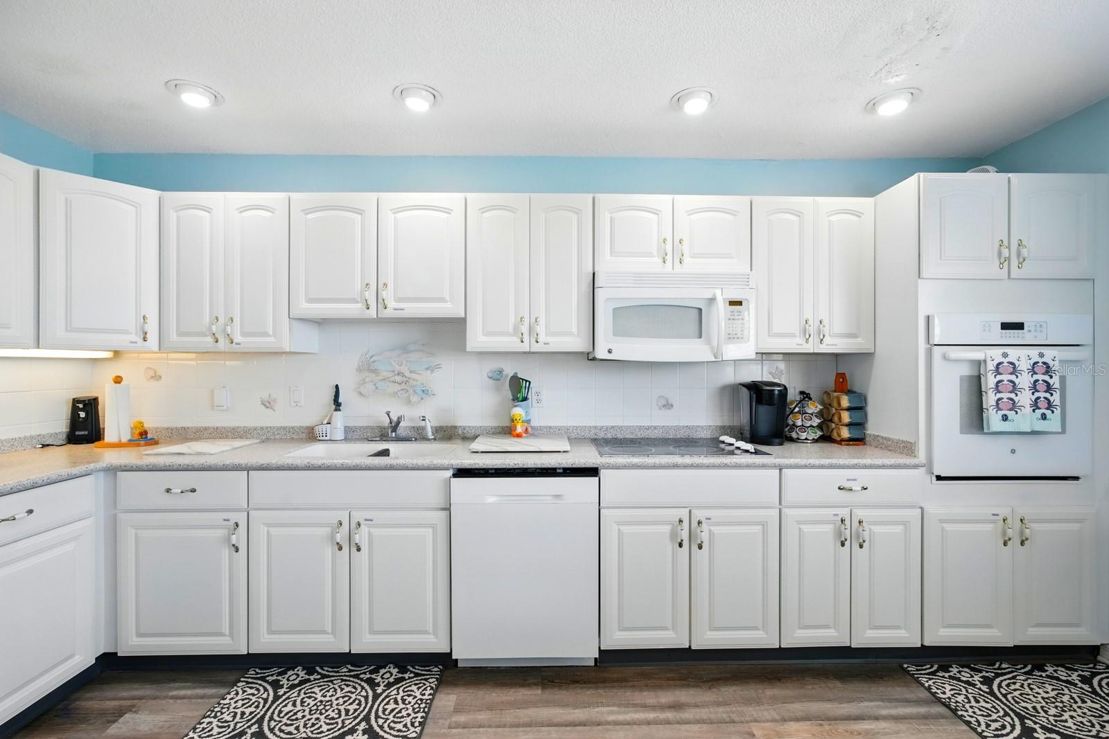 Image 11 of 49 For 7029 Ocean Shore Boulevard