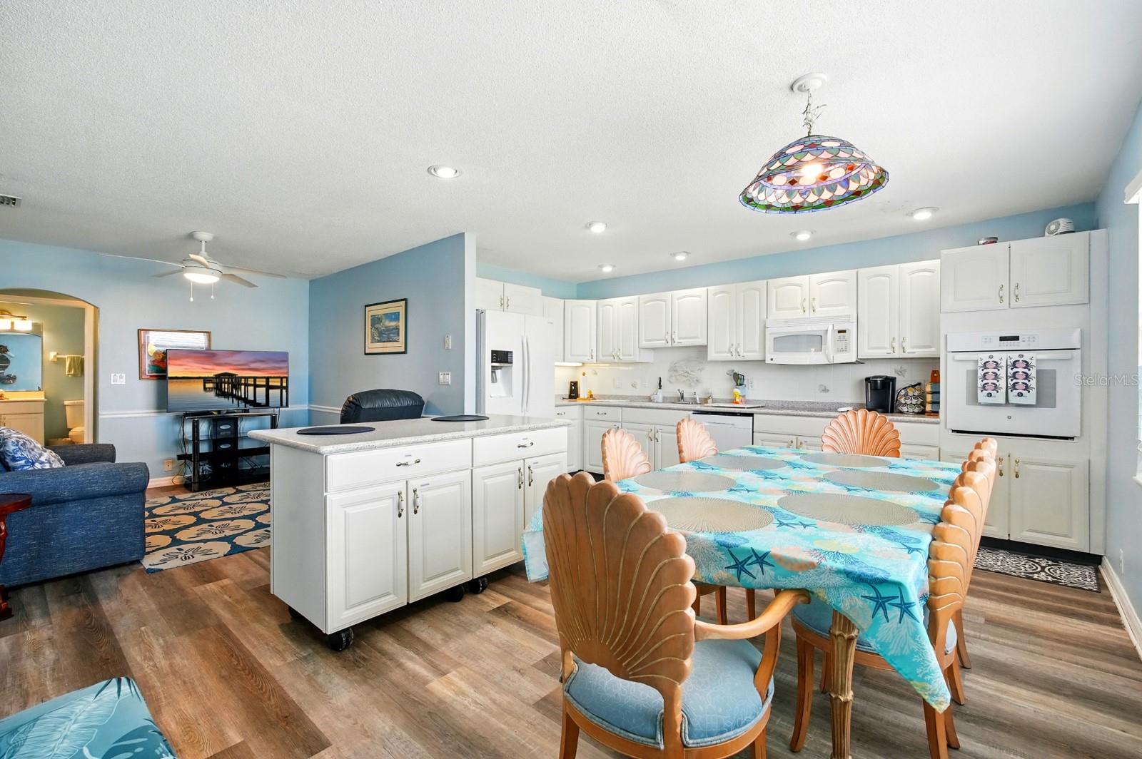 Image 13 of 49 For 7029 Ocean Shore Boulevard