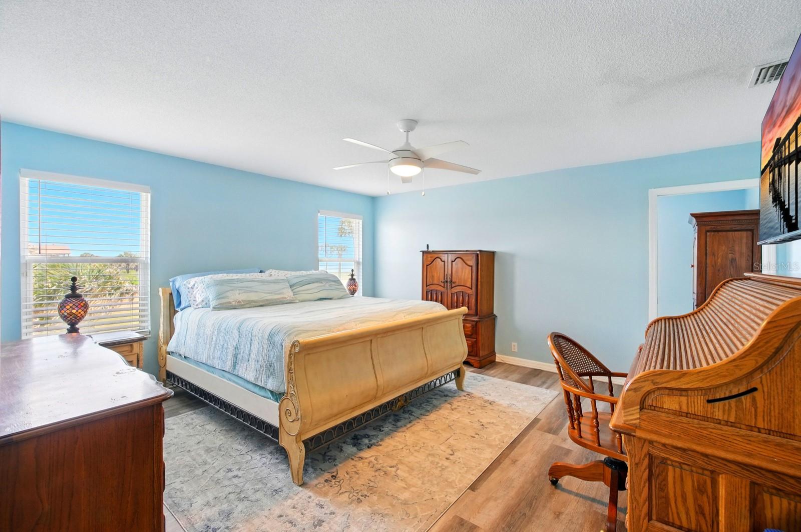Image 17 of 49 For 7029 Ocean Shore Boulevard