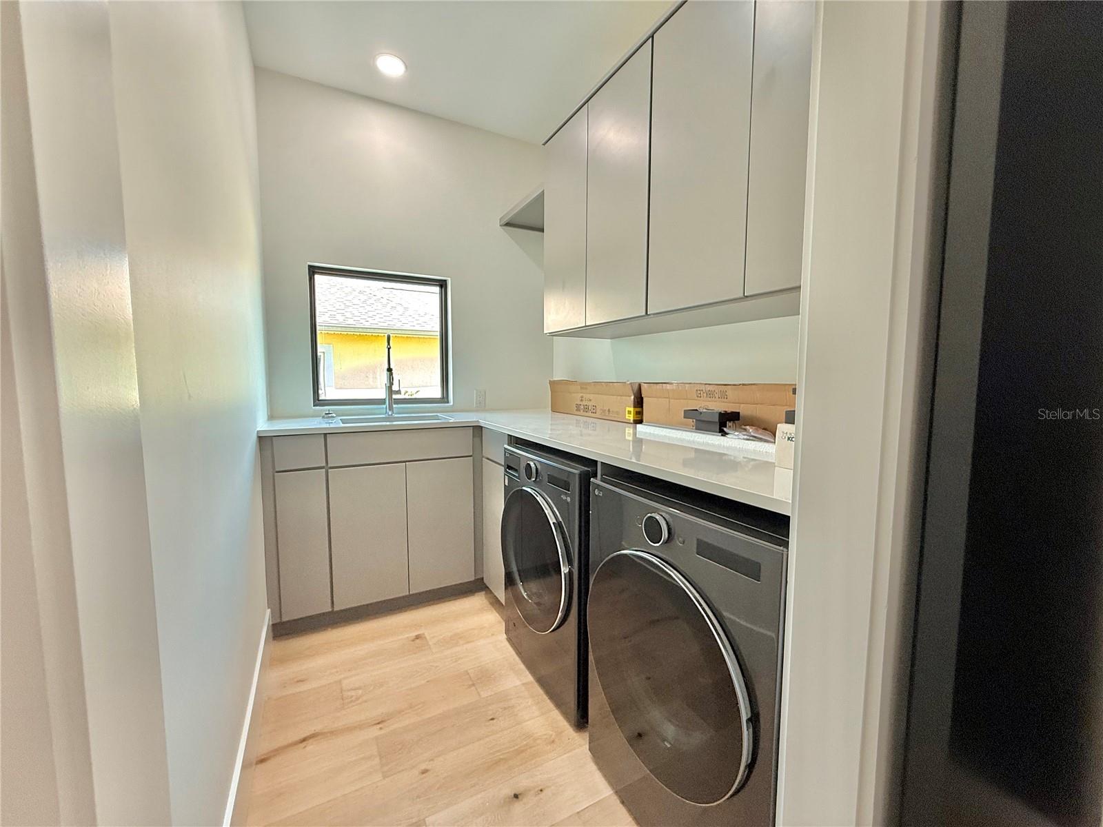 Image 33 of 100 For 807 Flagler Avenue