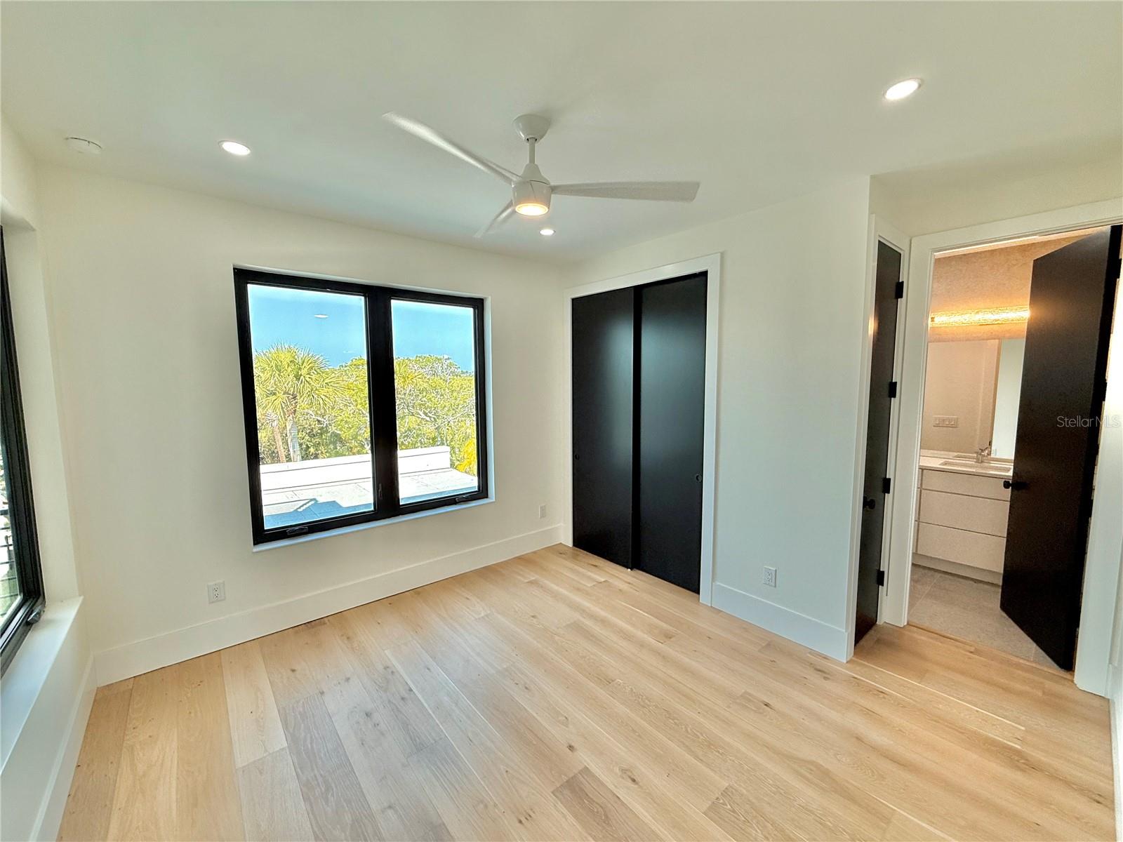 Image 40 of 100 For 807 Flagler Avenue